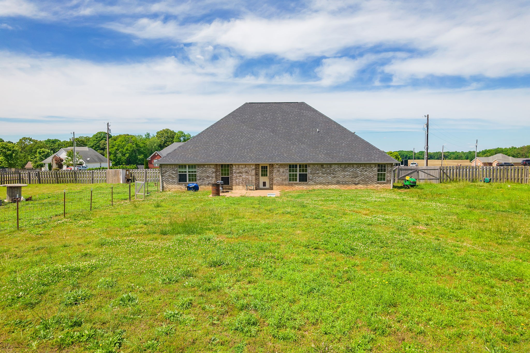 100 Mary Kate Ln Property Photo 25