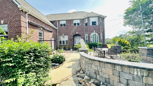 2185 Almaville Rd Property Photo 2