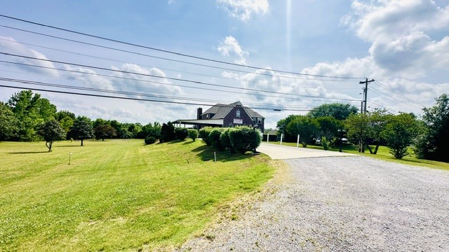 2185 Almaville Rd Property Photo 8