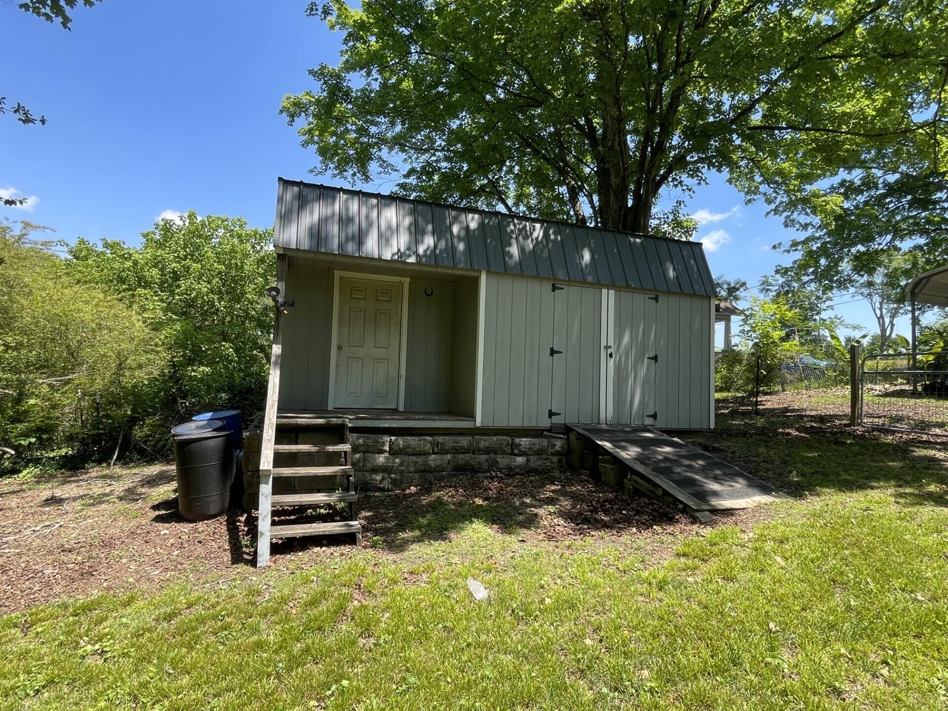 1118 Georgia Avenue Property Photo 5