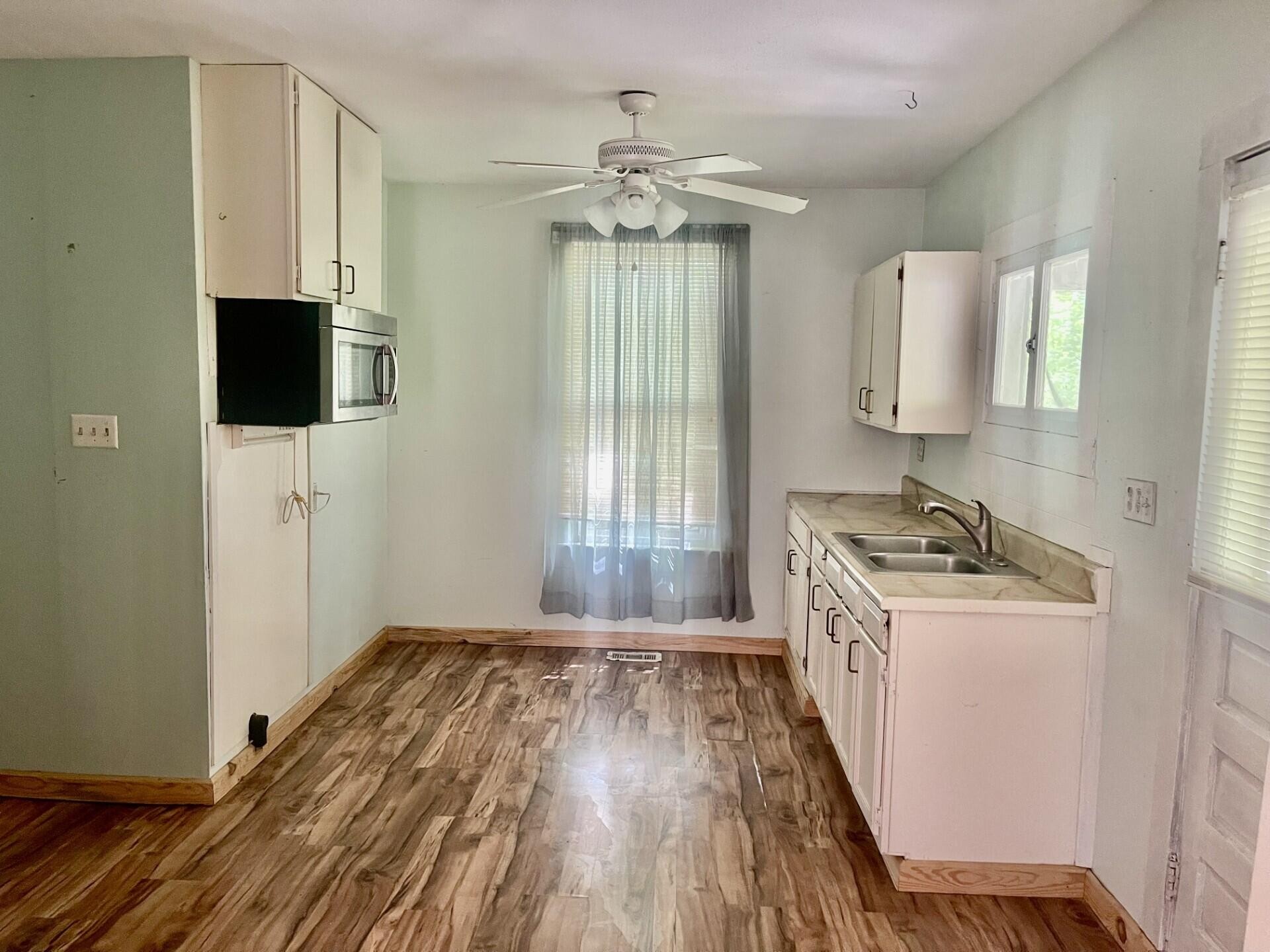 1118 Georgia Avenue Property Photo 6