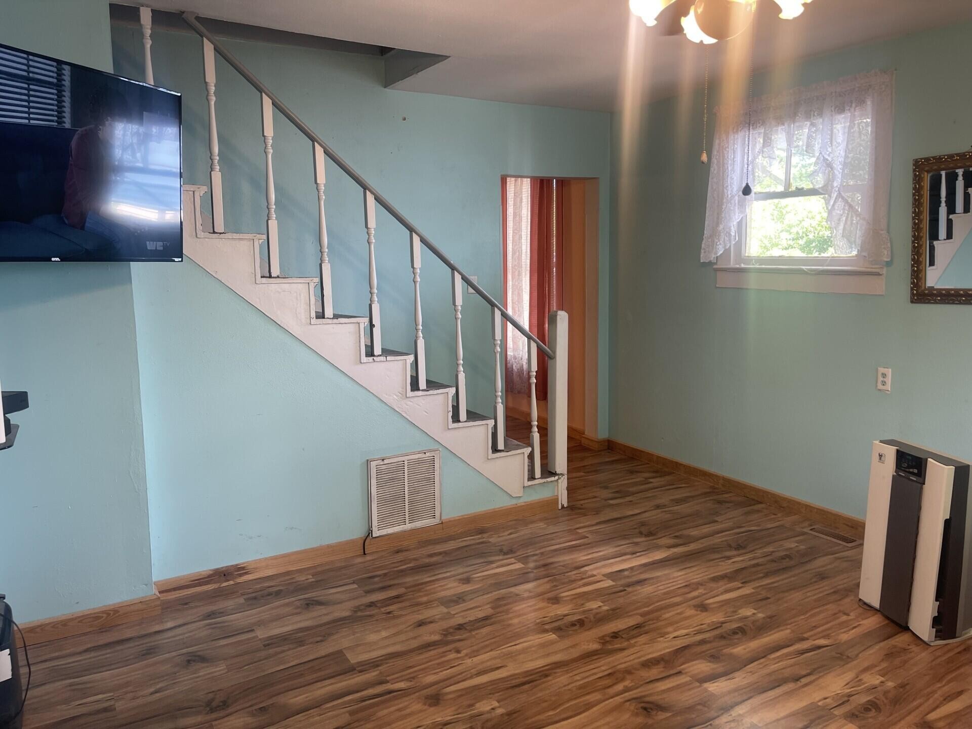 1118 Georgia Avenue Property Photo 9