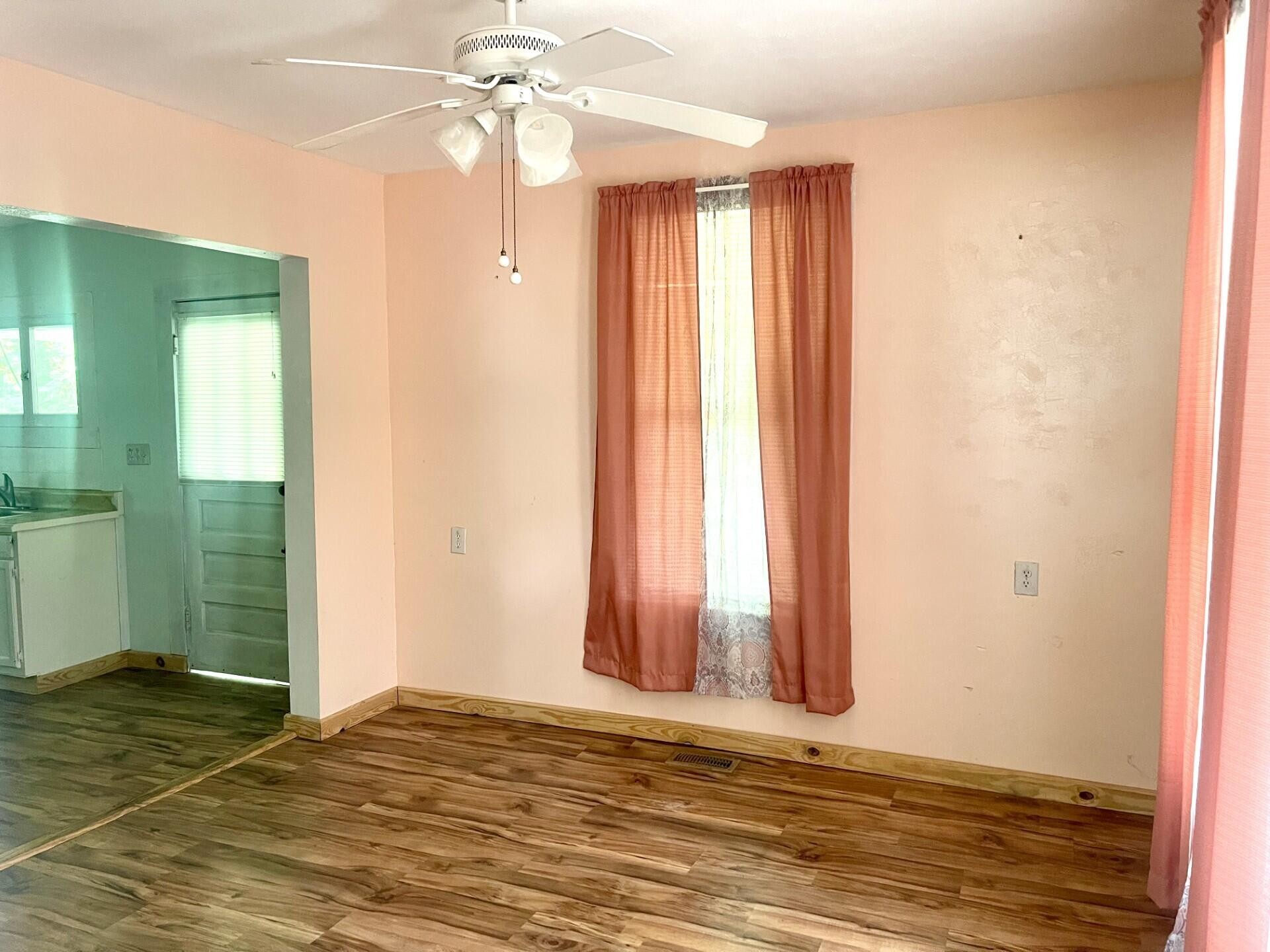1118 Georgia Avenue Property Photo 16