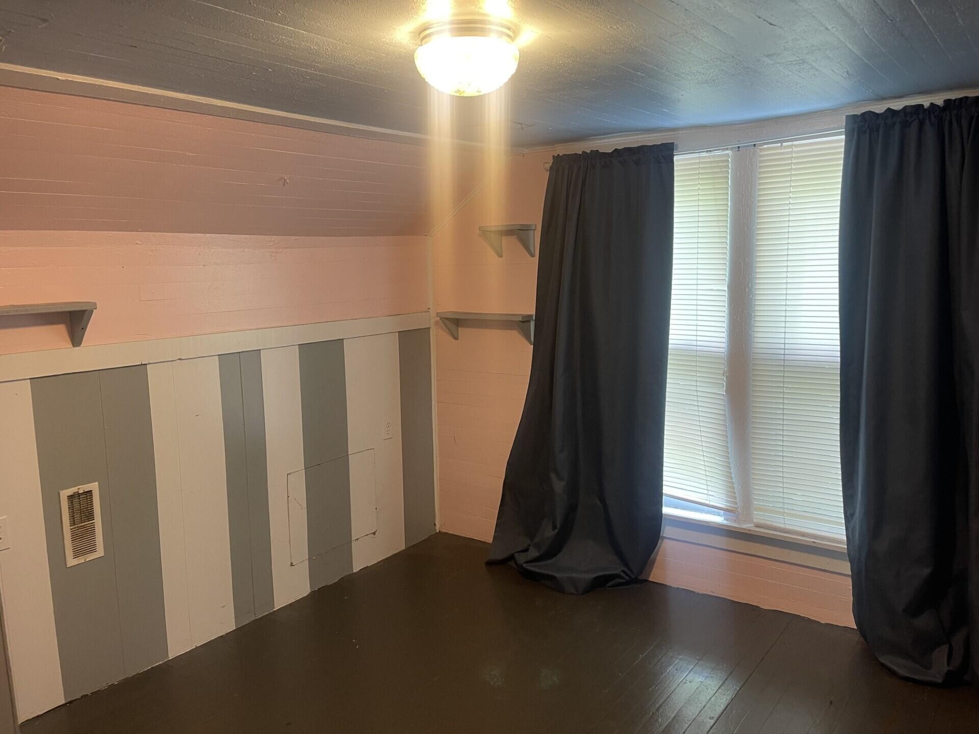 1118 Georgia Avenue Property Photo 20