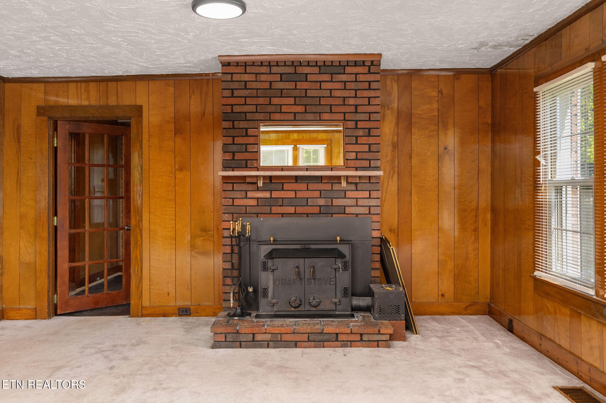 303 E Louise Ave Property Photo 15