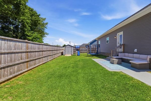 208 15th Ave, E Property Photo 22