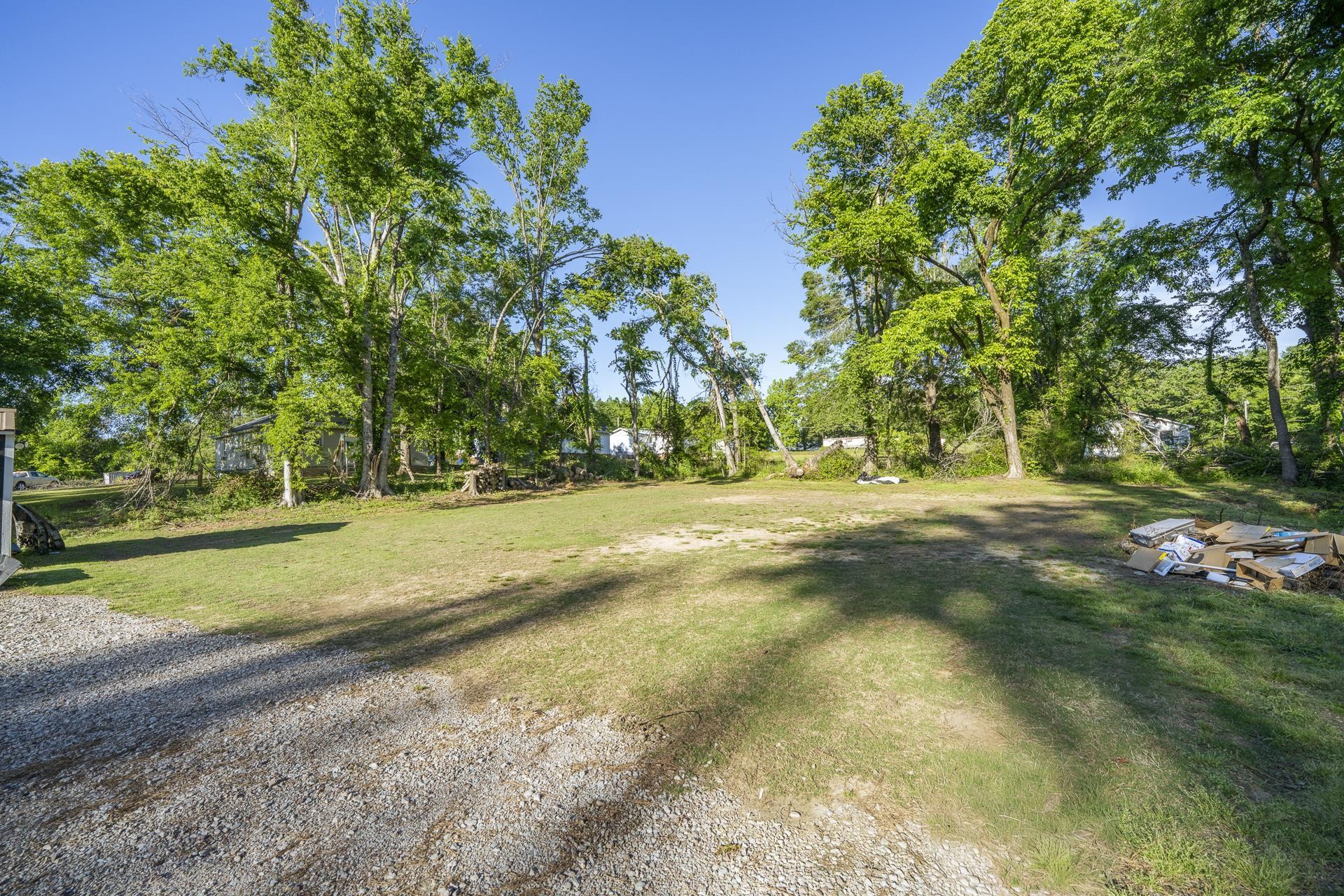 730 Cravens Dr Property Photo 28