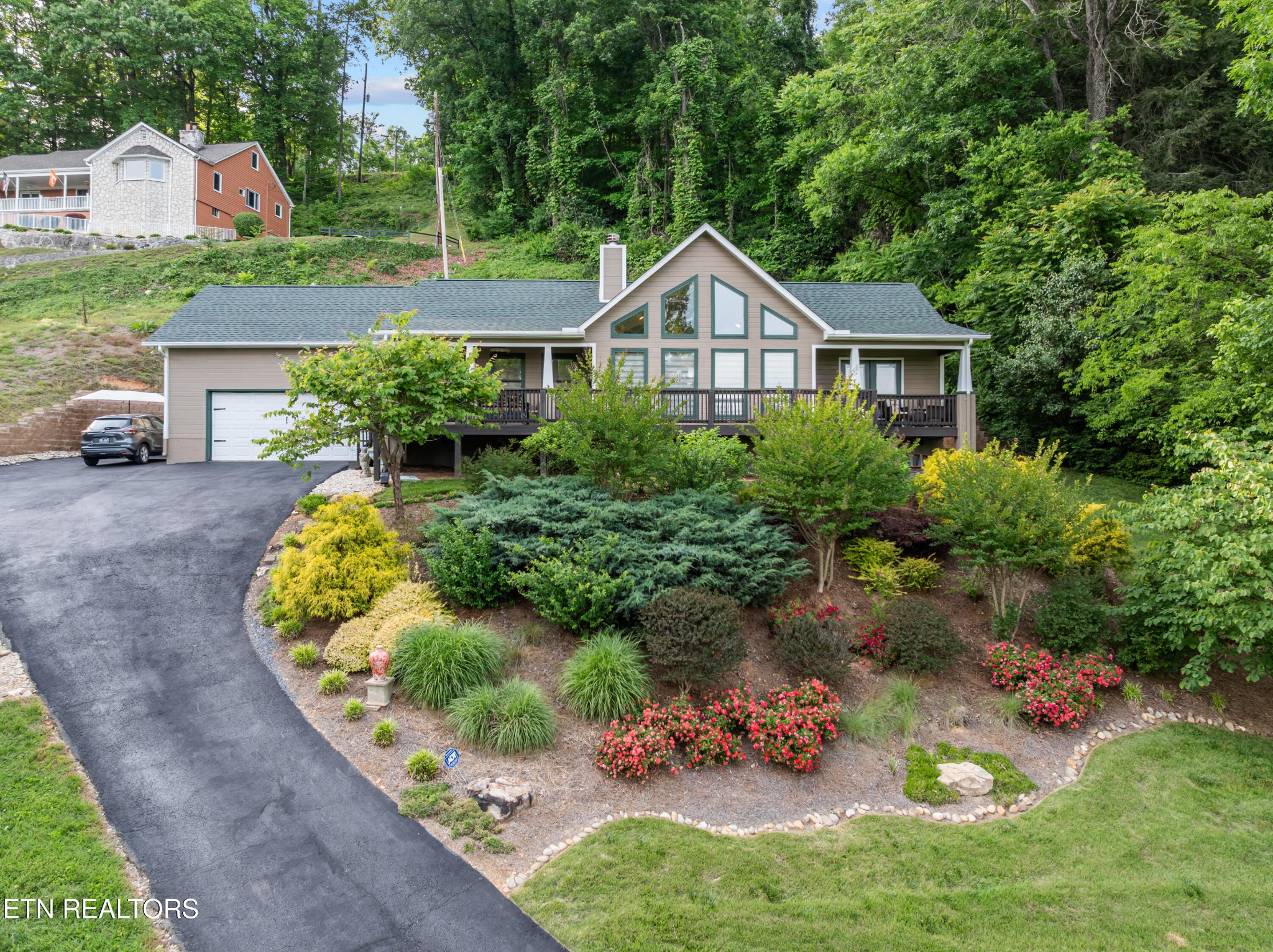 4601 Holston Hills Rd Property Photo 3