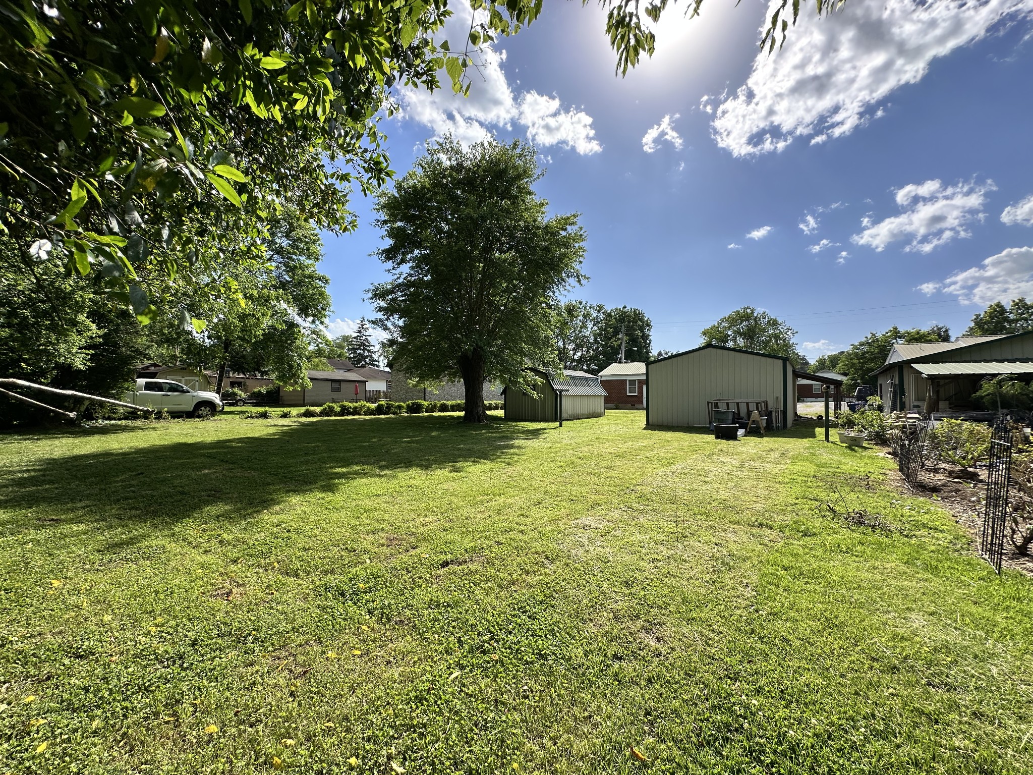 1509 Sunset Dr Property Photo 4