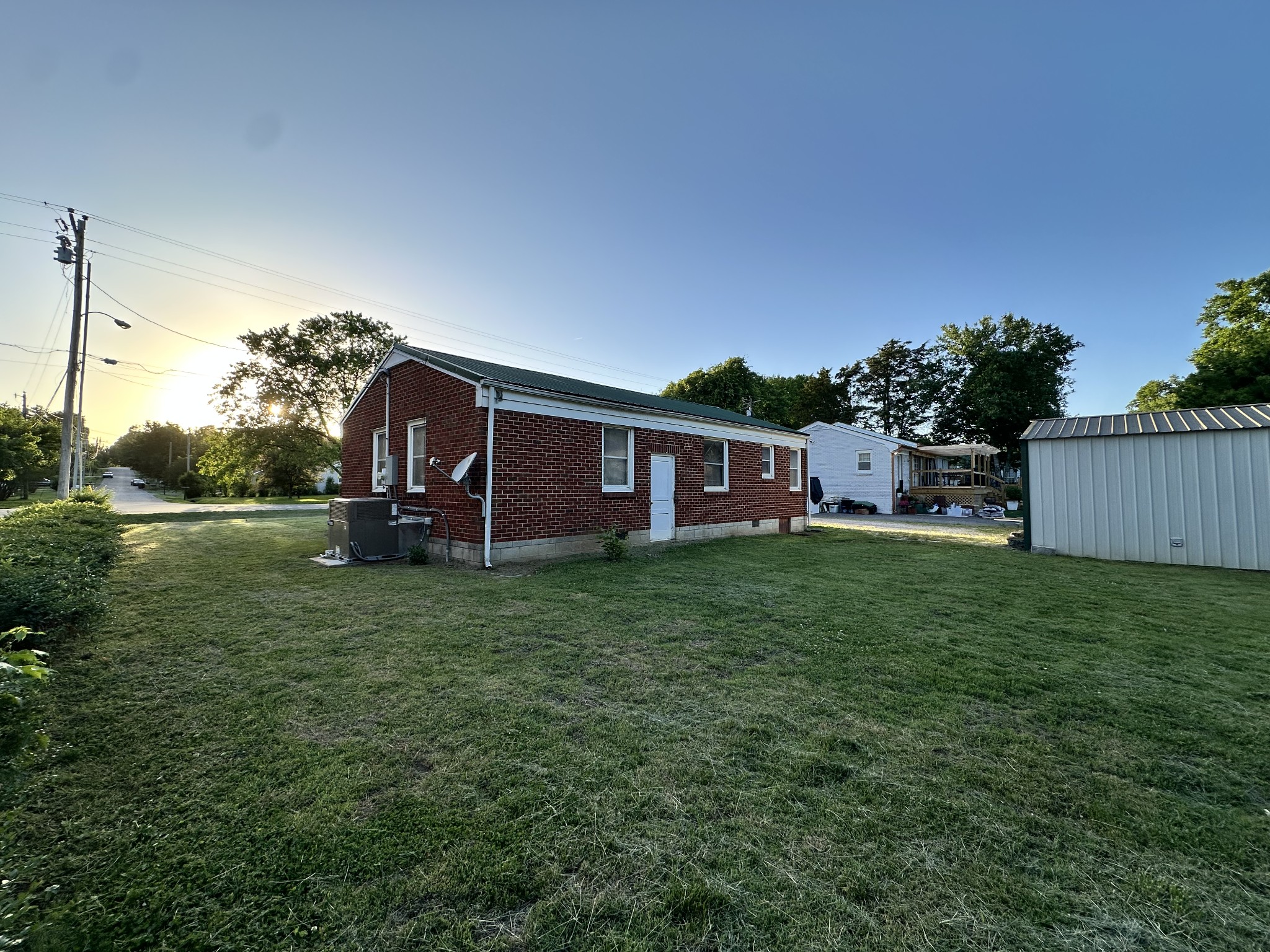 1509 Sunset Dr Property Photo 9