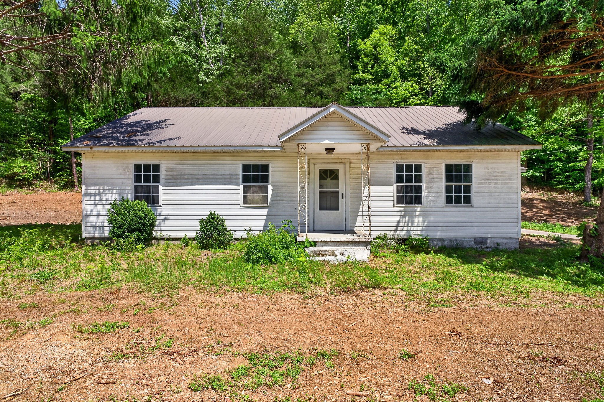2176 Jennings Creek Hwy Property Photo 1