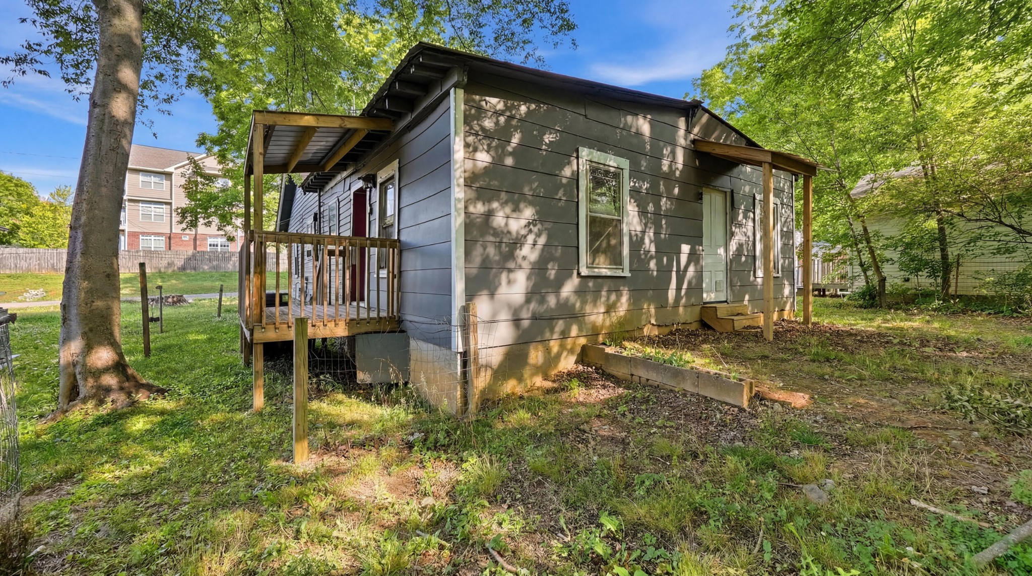 1730 Baugh Street, Ne Property Photo 8