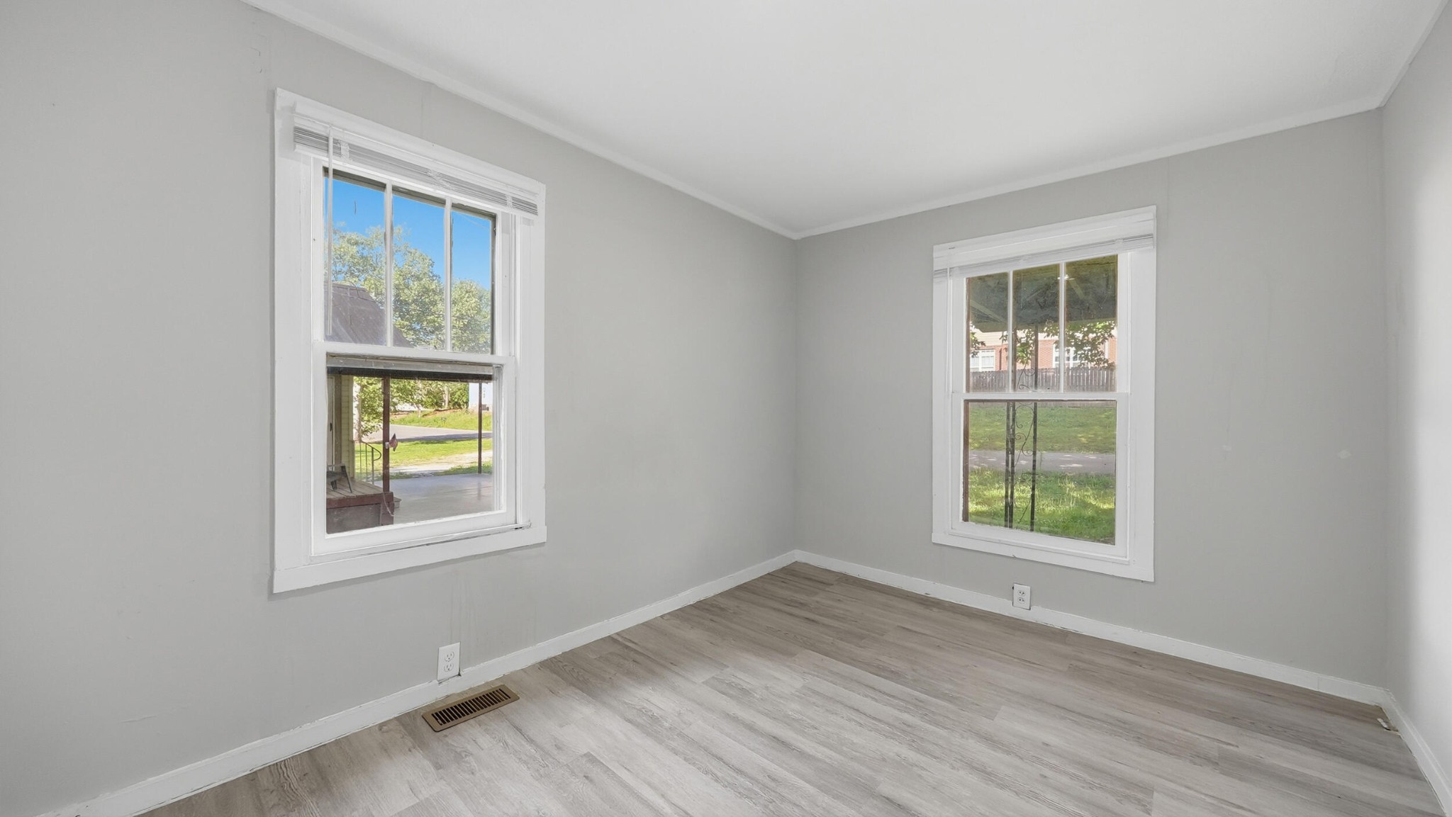 1730 Baugh Street, Ne Property Photo 16