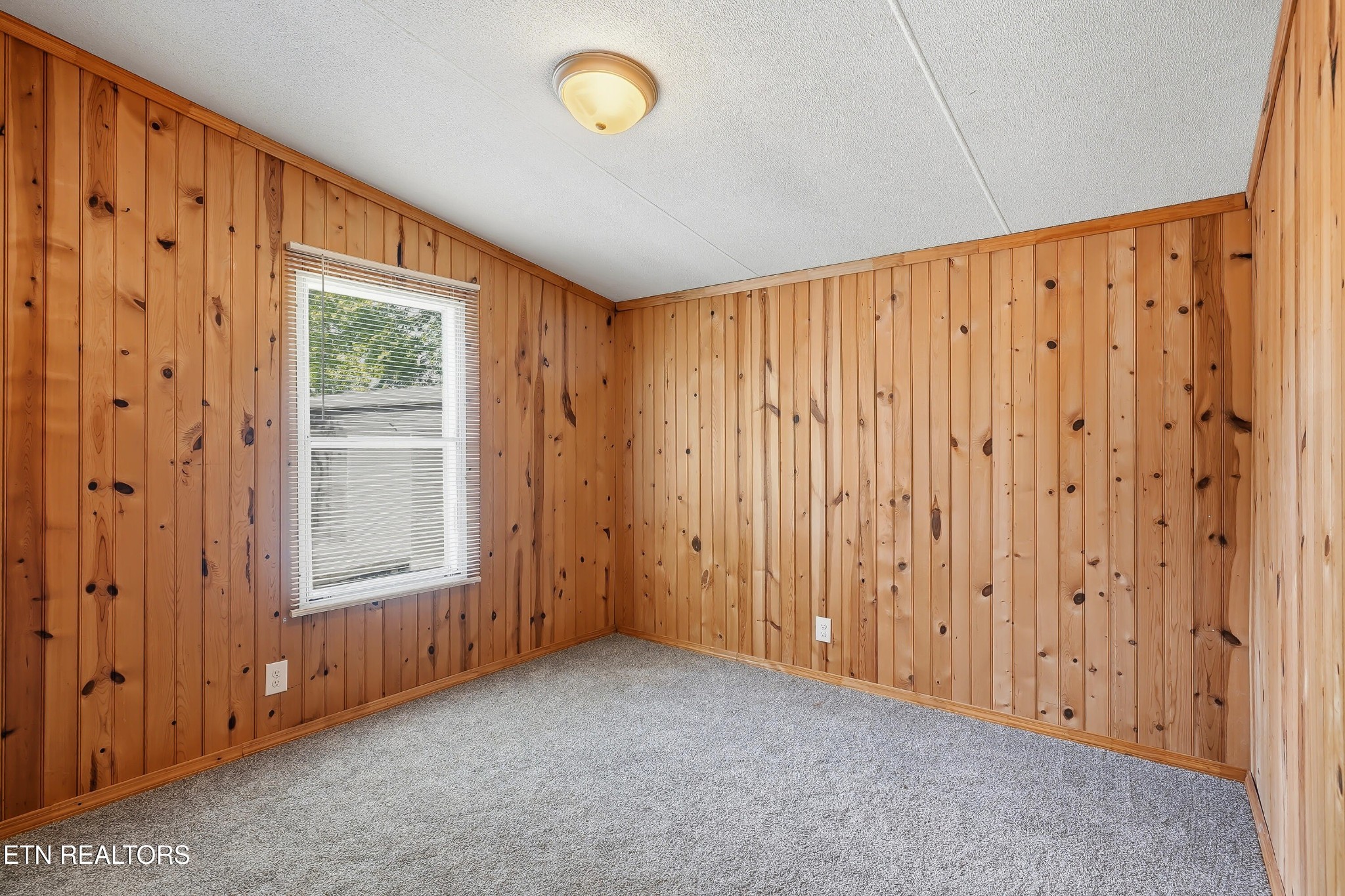 152 Woodlawn Drive Property Photo 12
