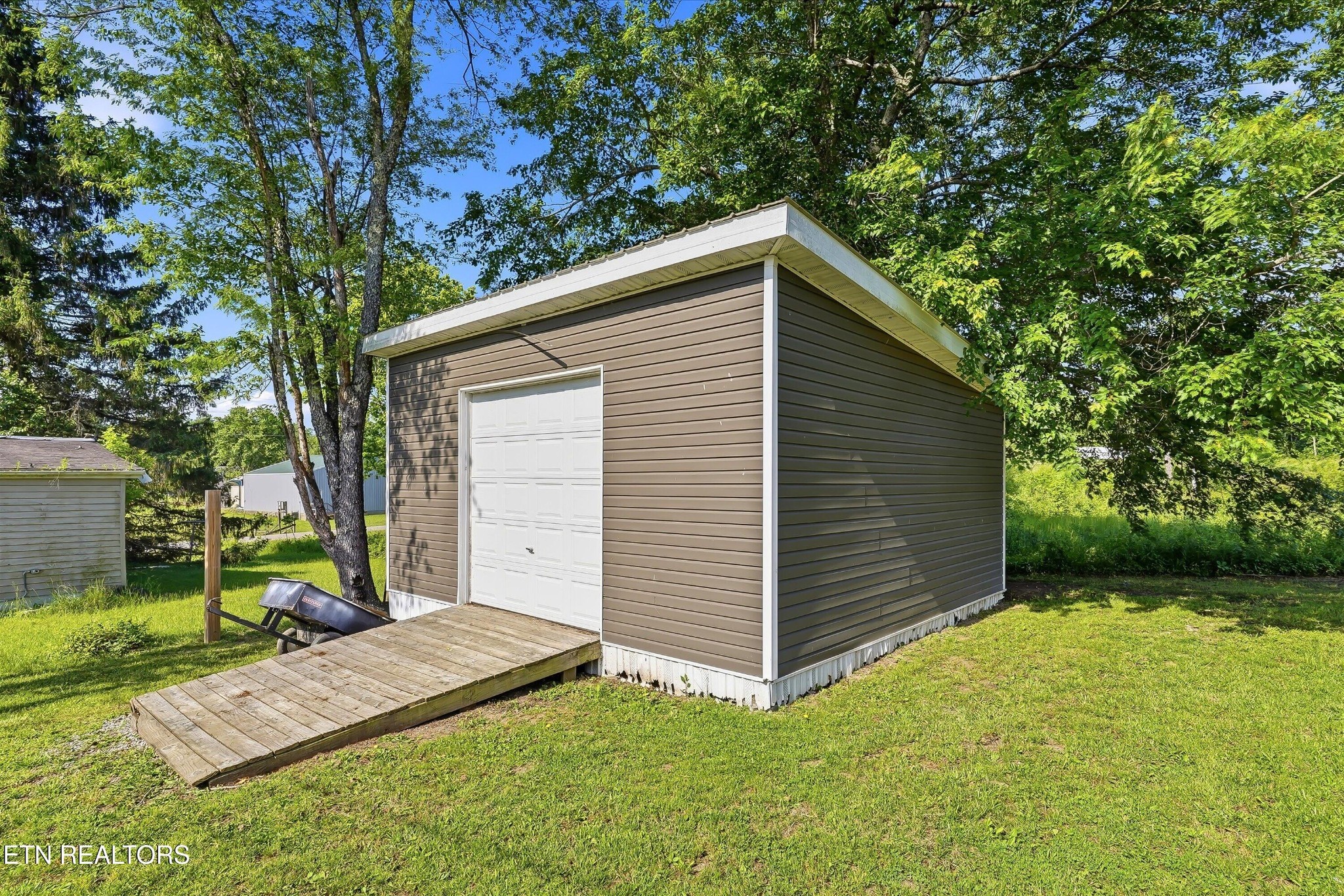 152 Woodlawn Drive Property Photo 13