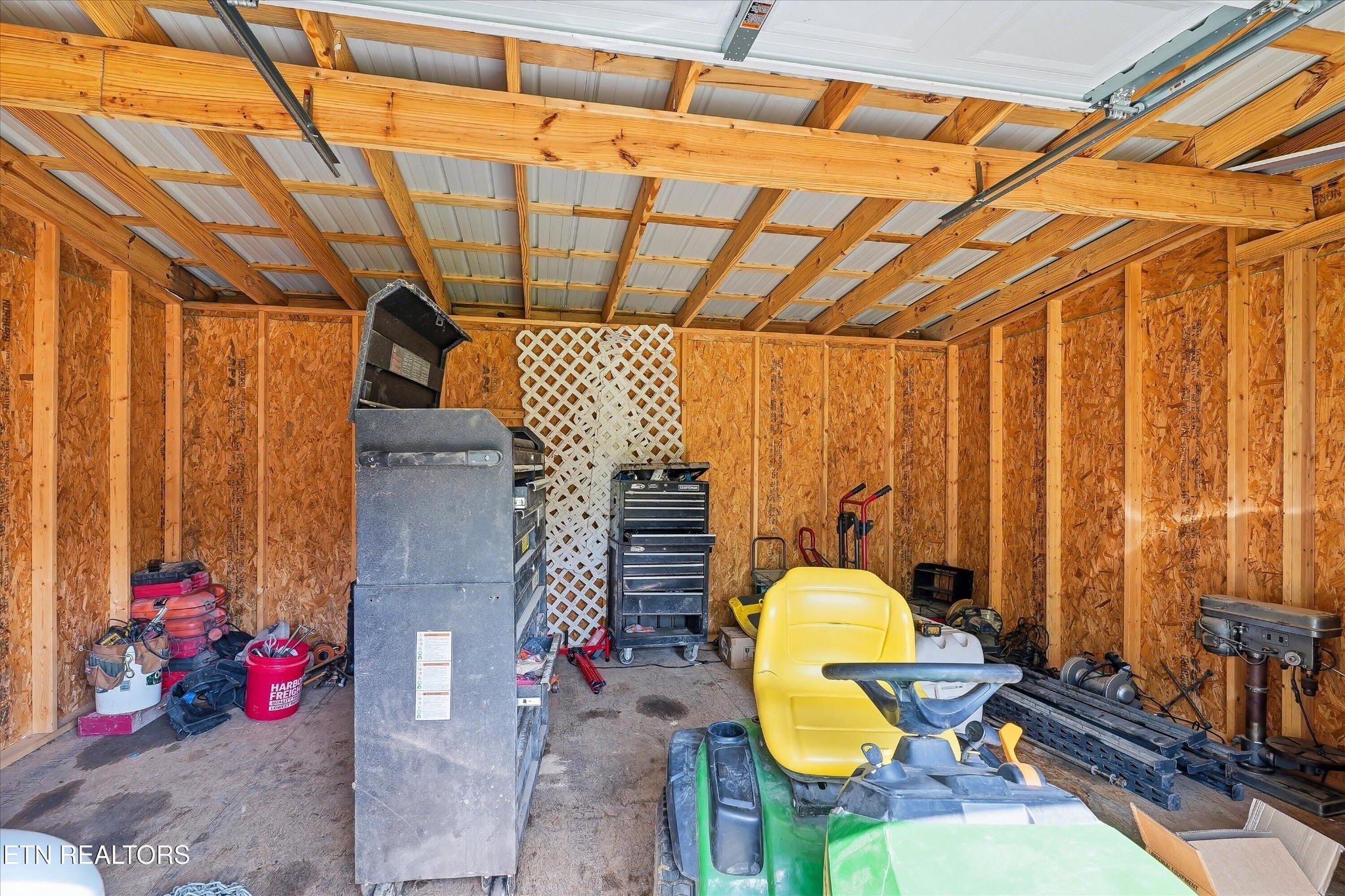 152 Woodlawn Drive Property Photo 14