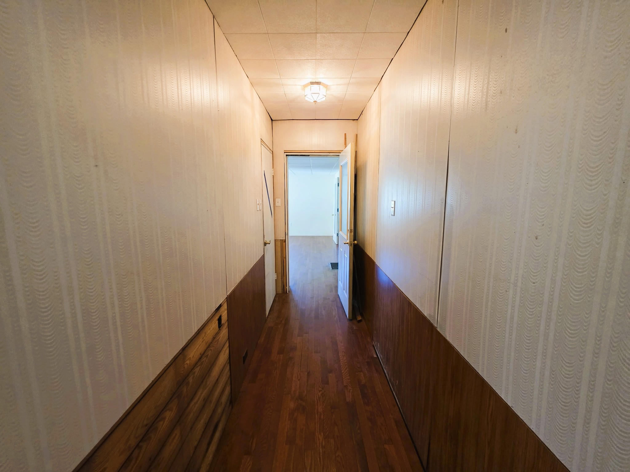 122 W Lake St Property Photo 34