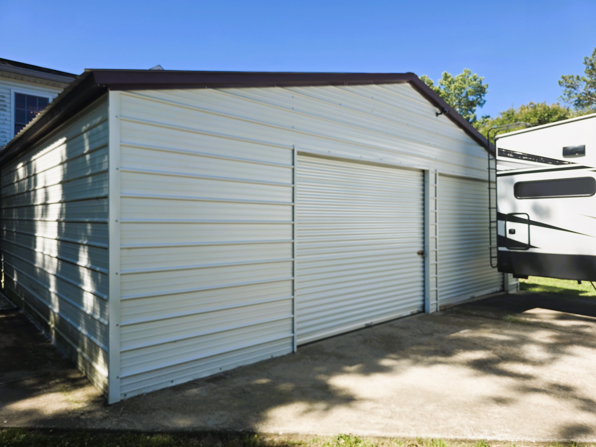 122 W Lake St Property Photo 42