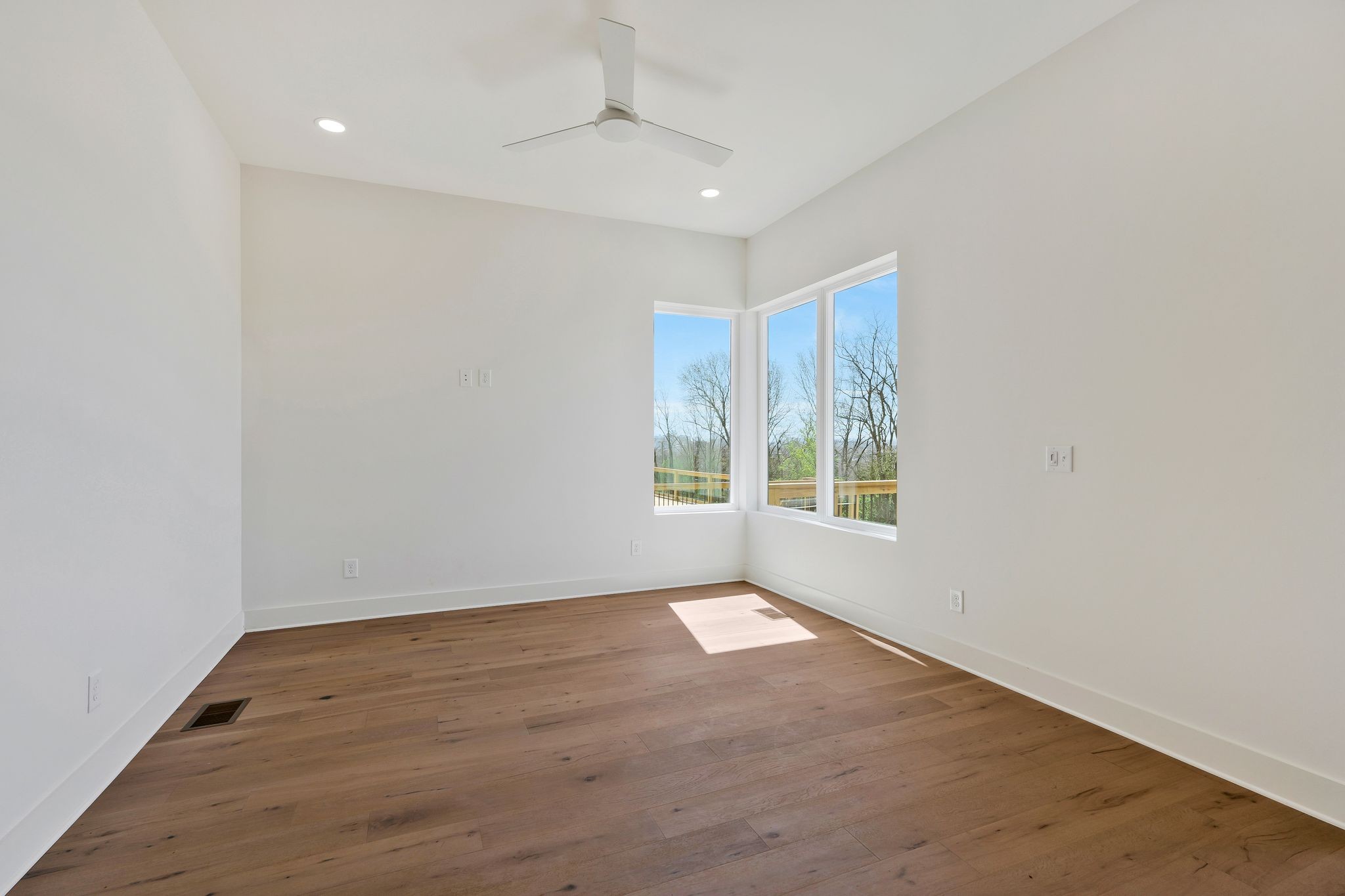2310 Ilolo St Property Photo 6