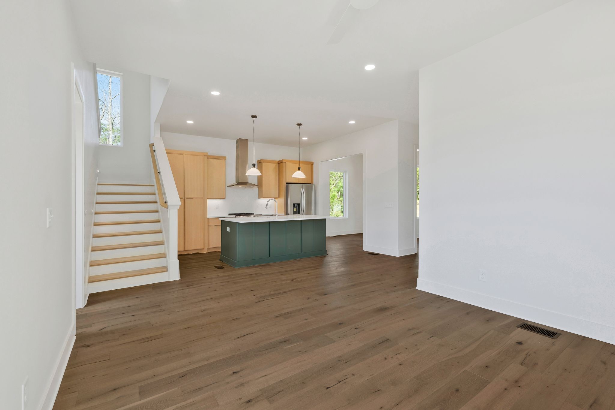 2310 Ilolo St Property Photo 7