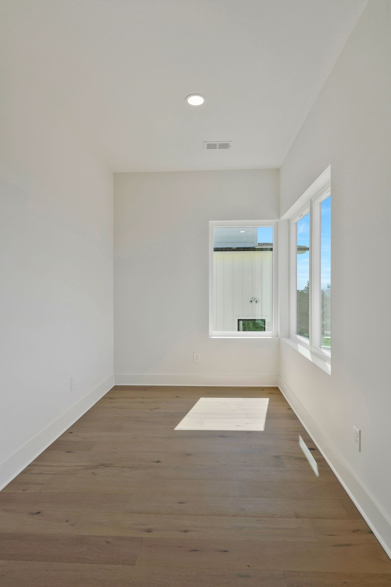 2310 Ilolo St Property Photo 10