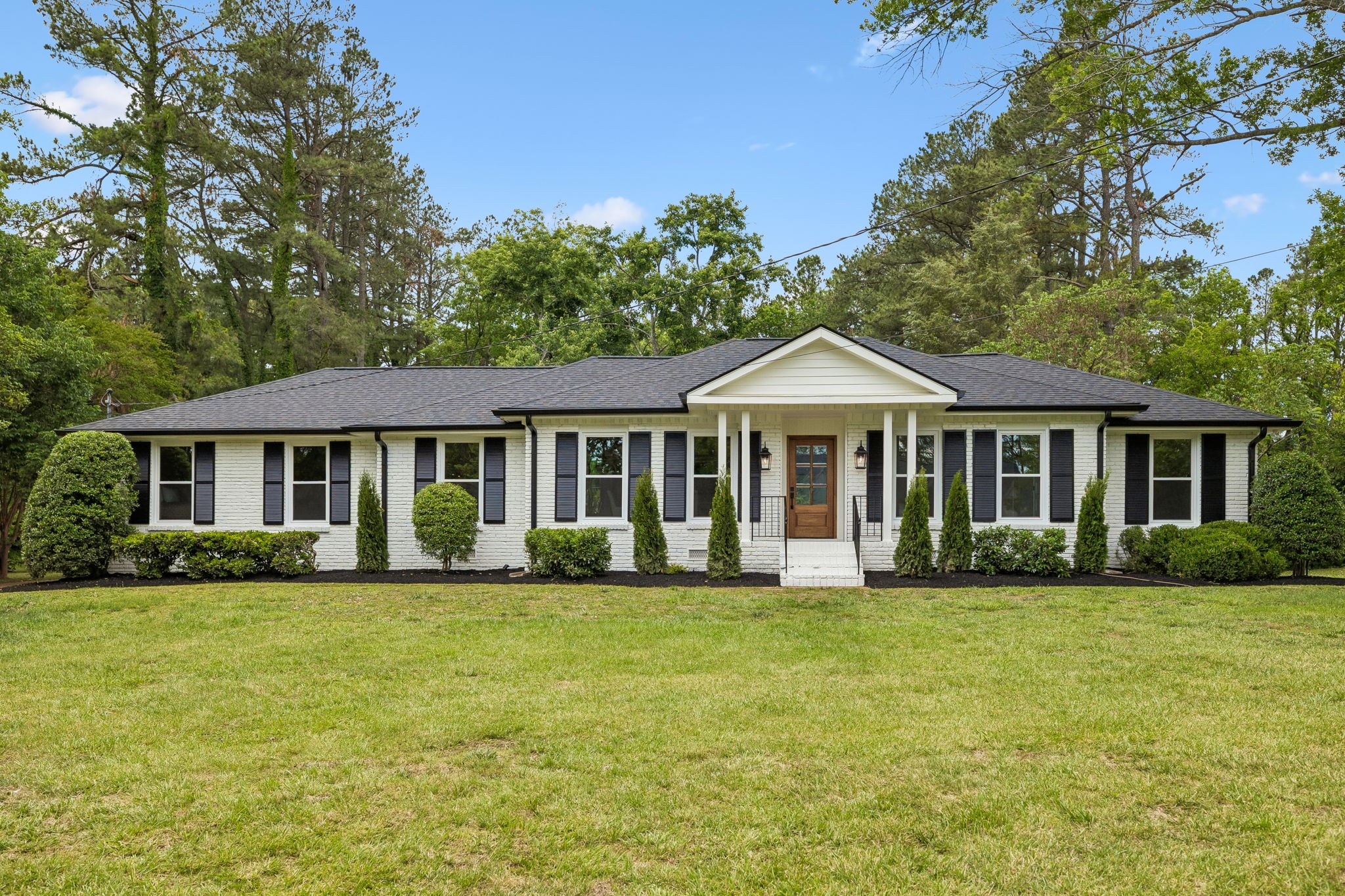 1505 Lipscomb Dr