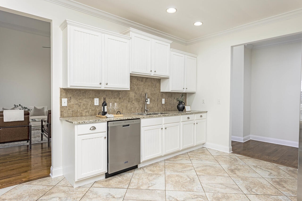 152 Winding Glen Drive, Nw Property Photo 14