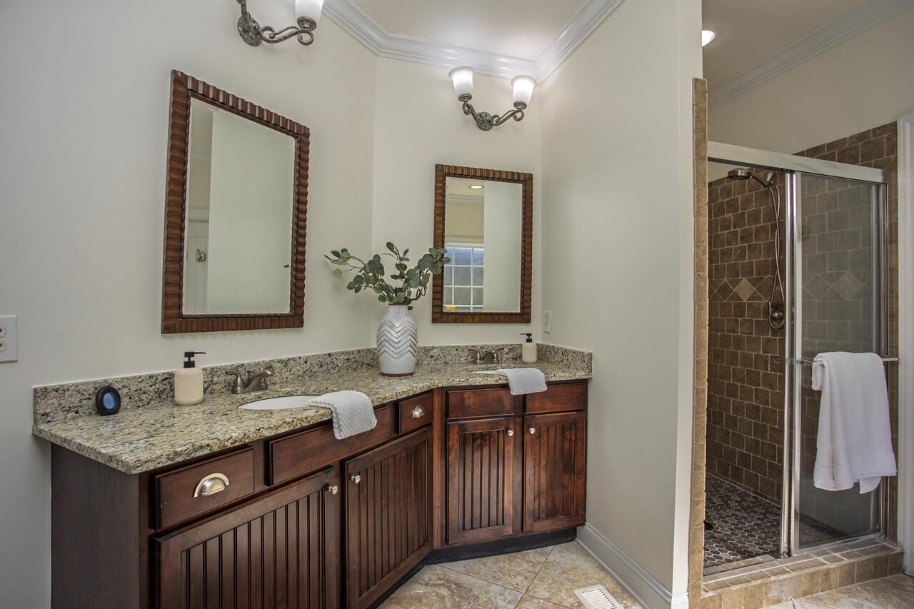 152 Winding Glen Drive, Nw Property Photo 27