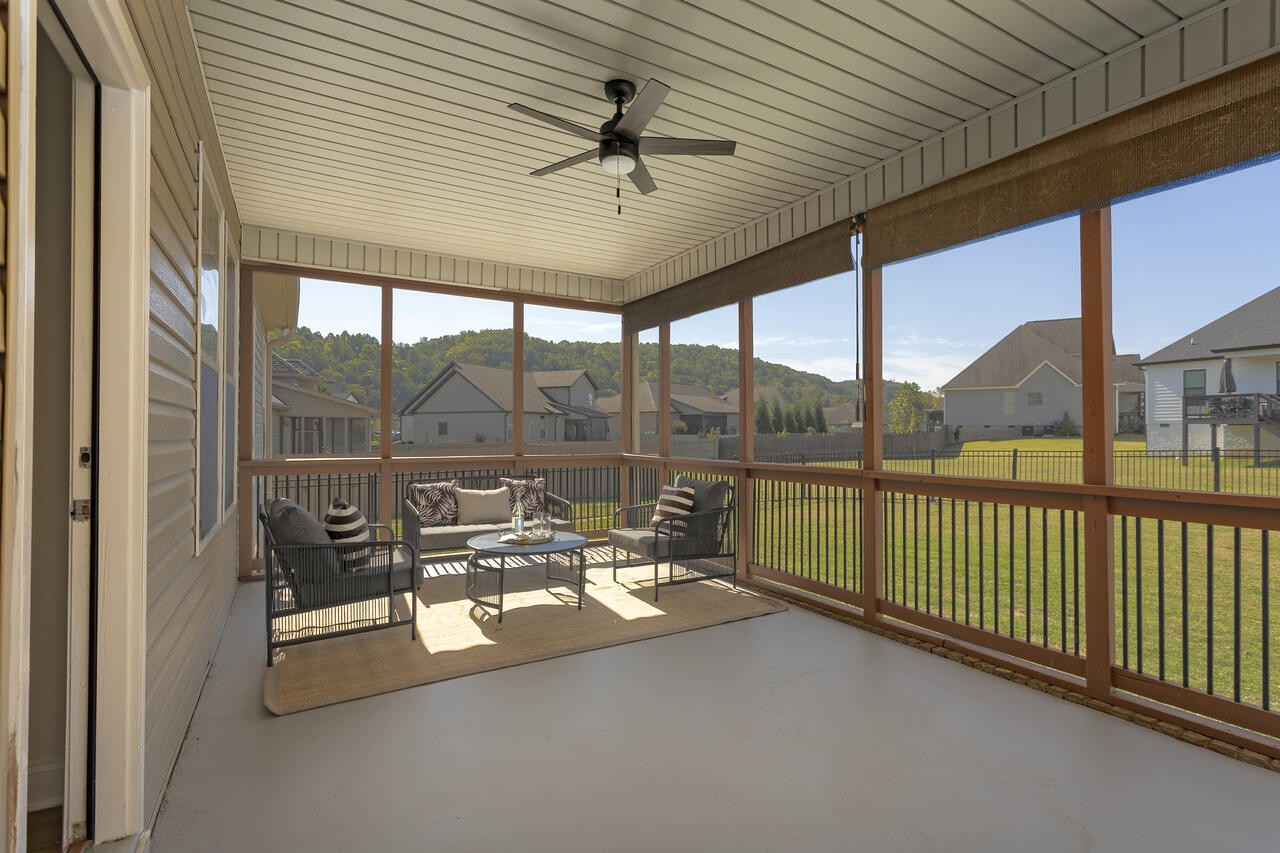 152 Winding Glen Drive, Nw Property Photo 48