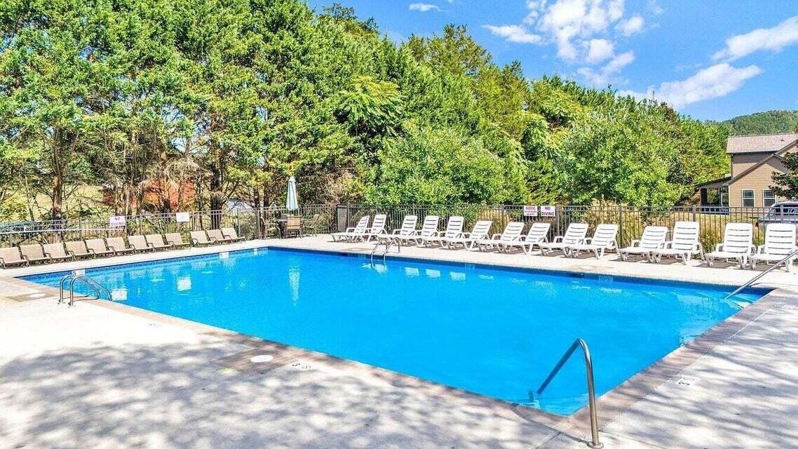 152 Winding Glen Drive, Nw Property Photo 63