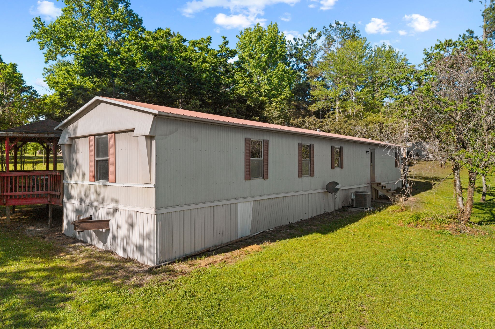 54 Frederick Pl Property Photo 1