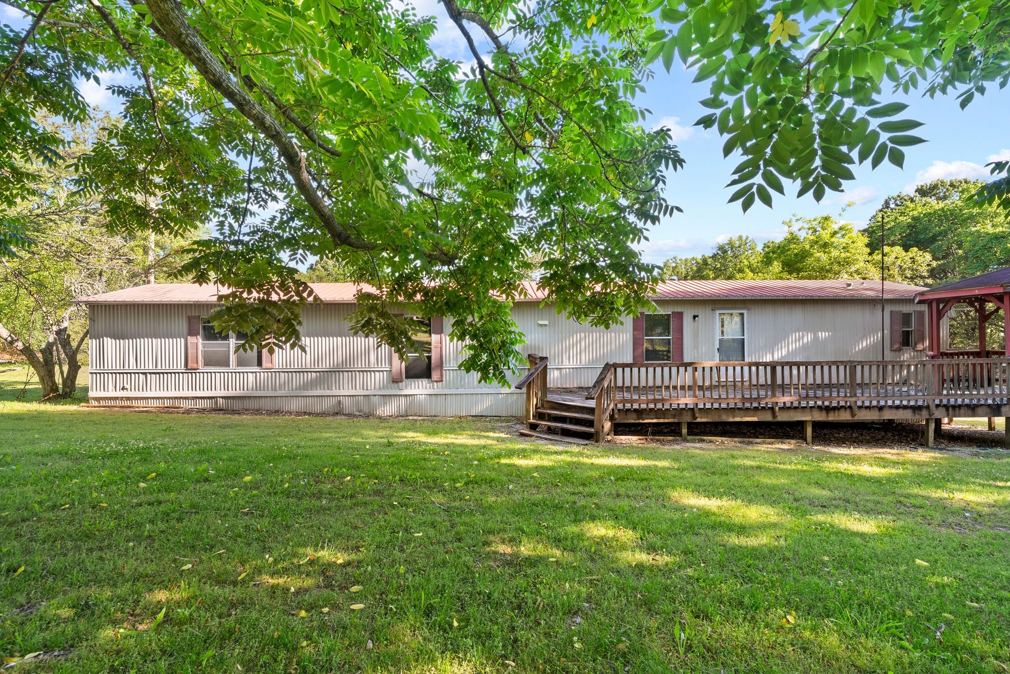 54 Frederick Pl Property Photo 3