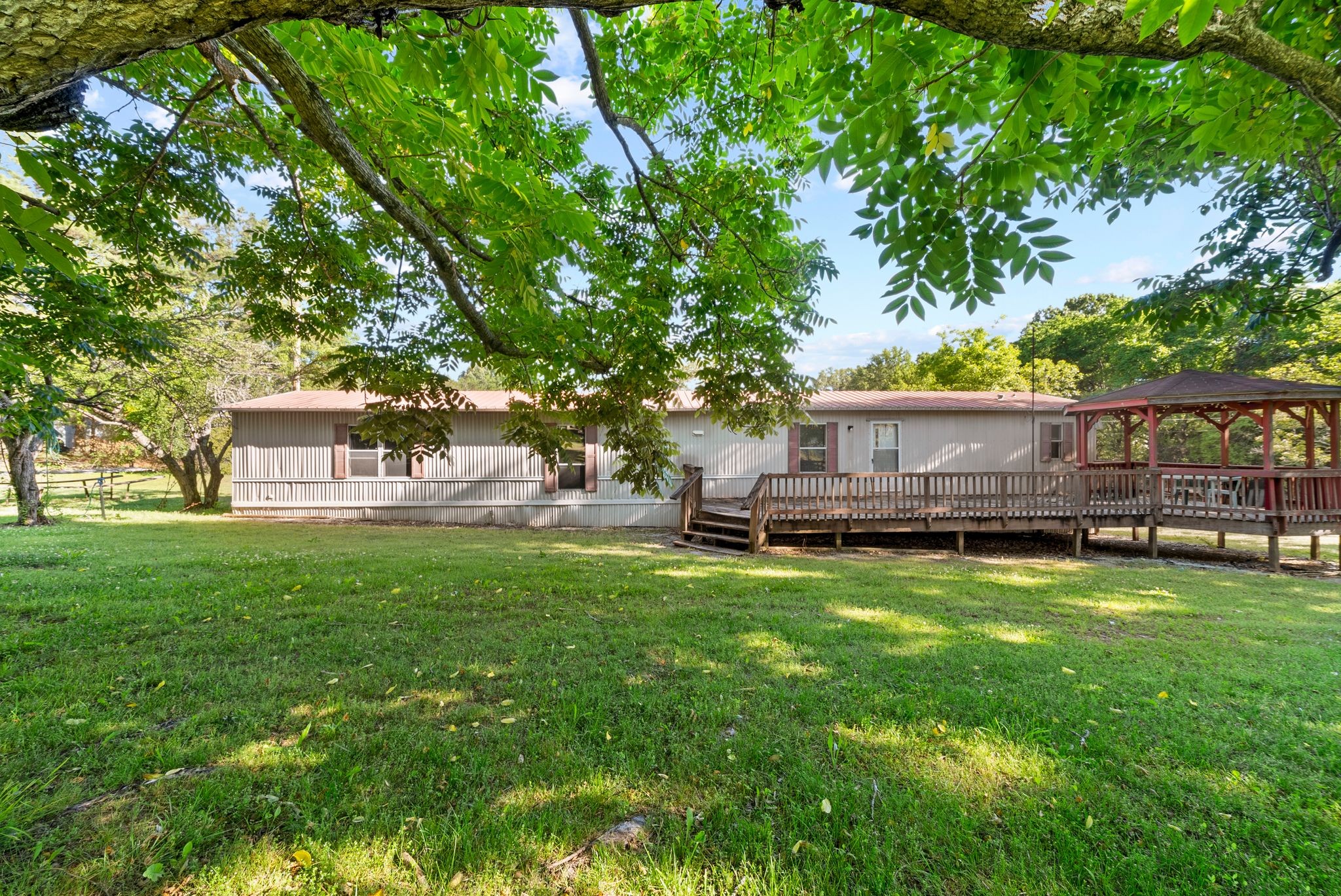 54 Frederick Pl Property Photo 4
