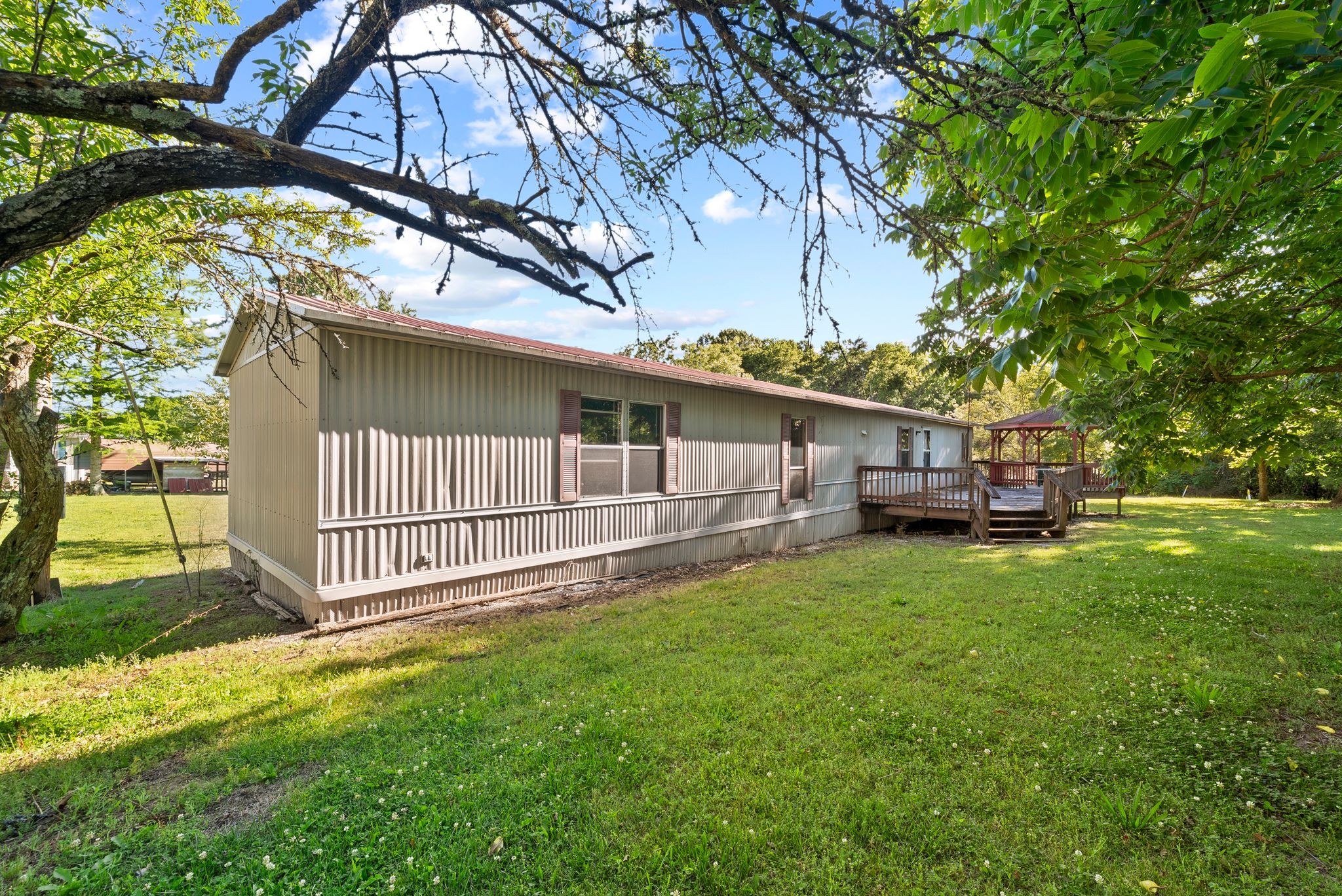 54 Frederick Pl Property Photo 9
