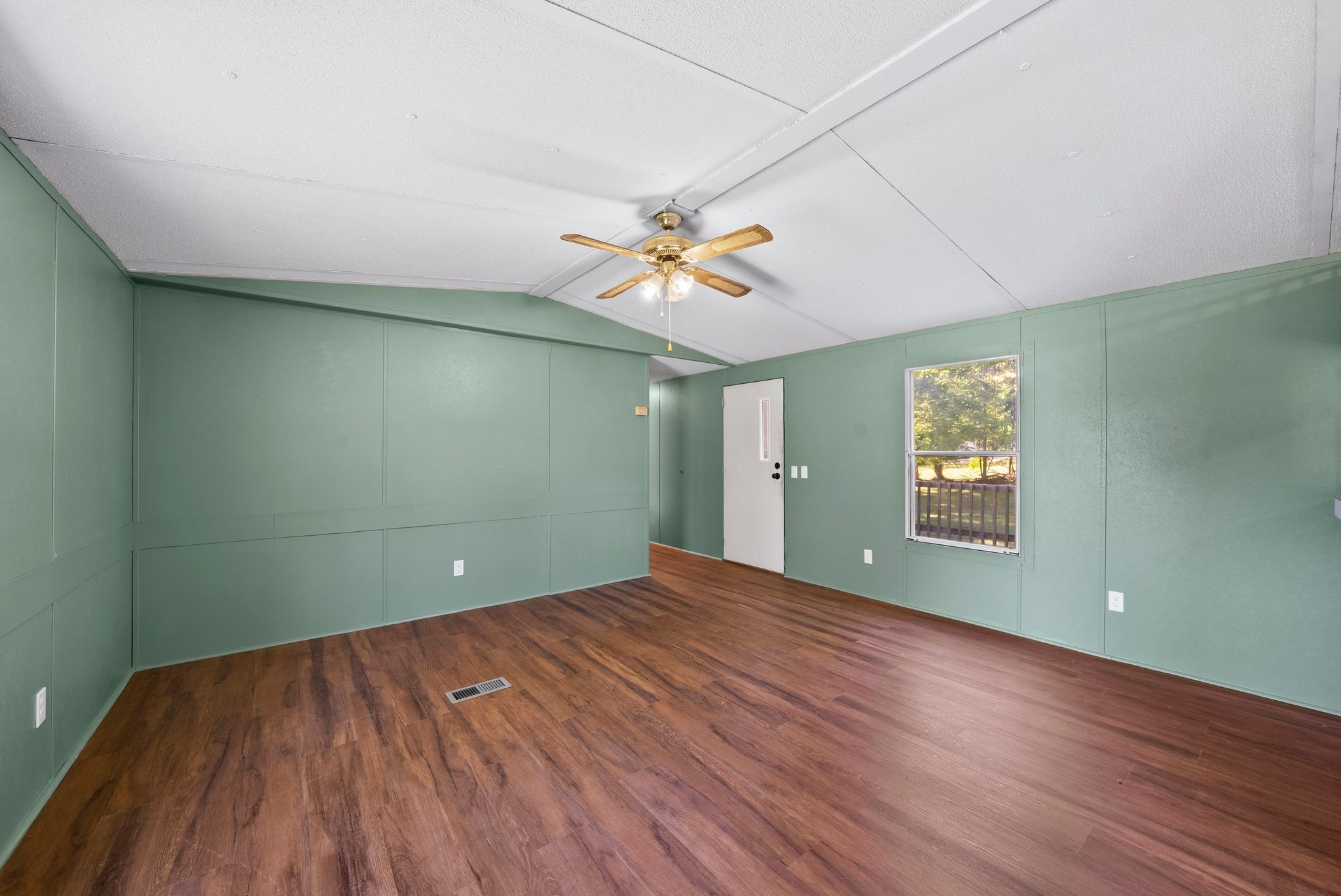 54 Frederick Pl Property Photo 19