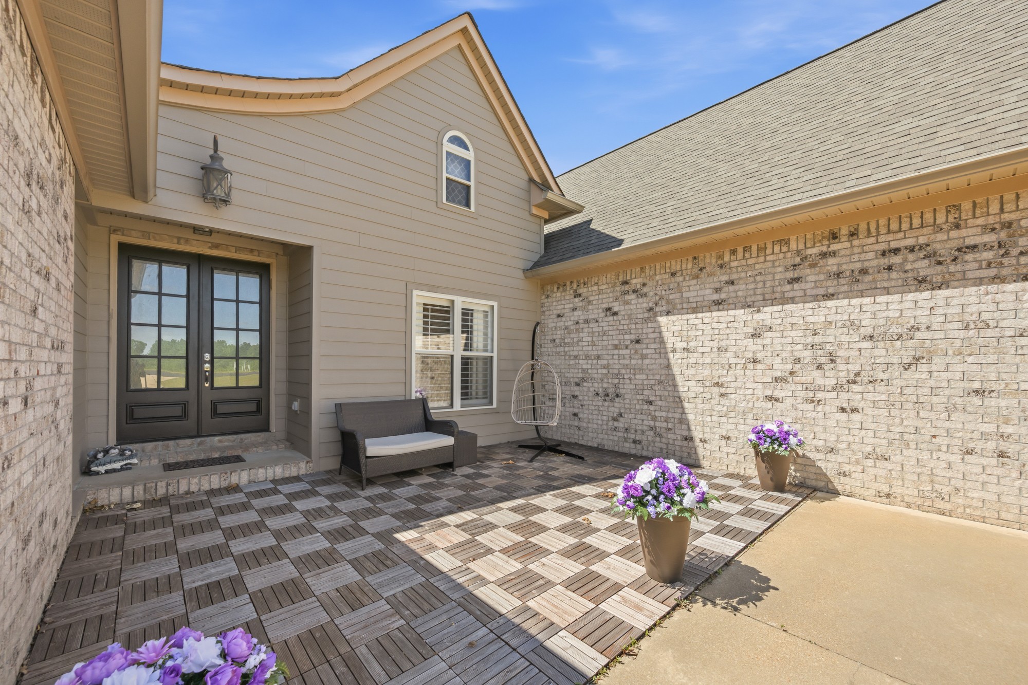 300 Rivers Edge Dr Property Photo 4