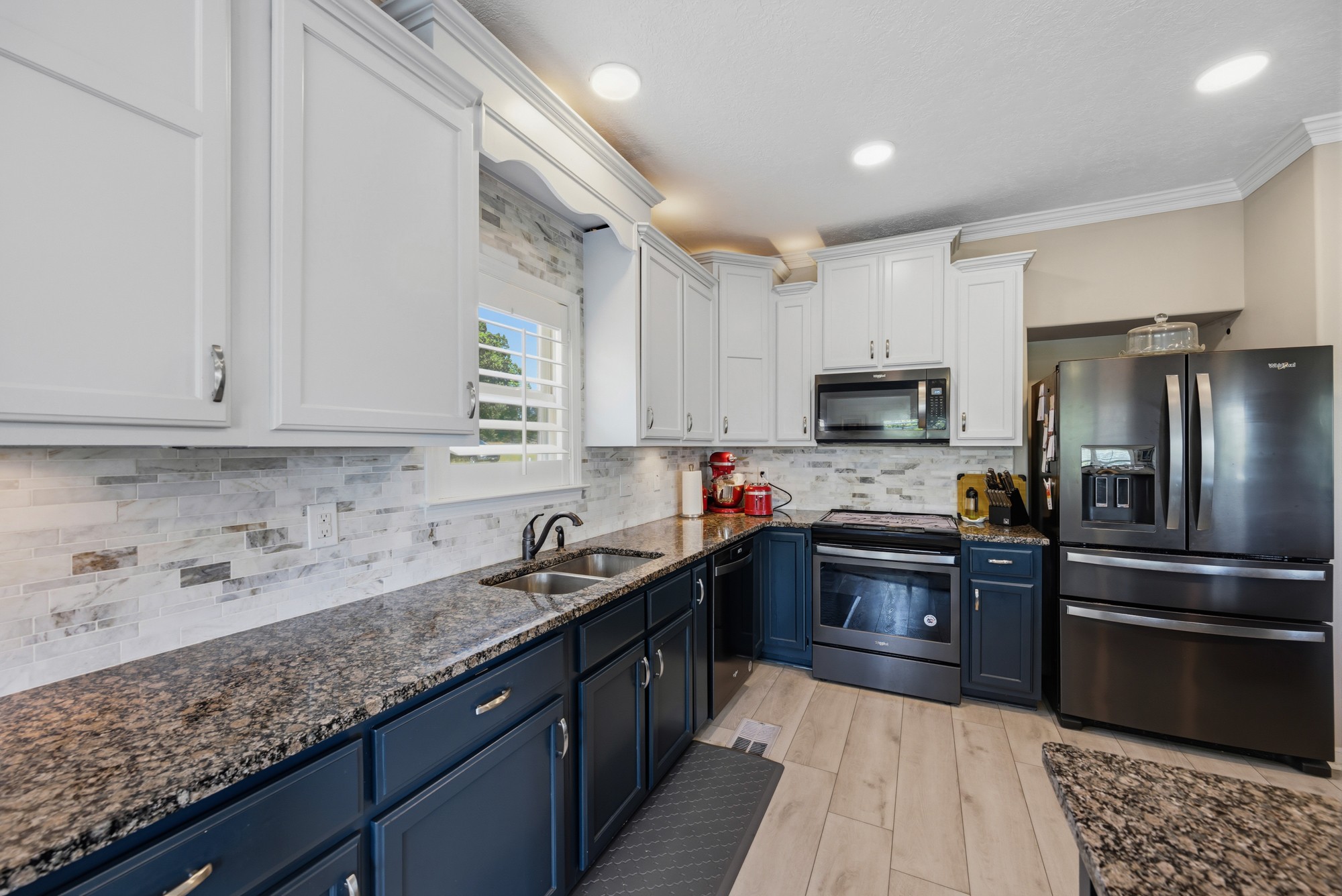 300 Rivers Edge Dr Property Photo 11