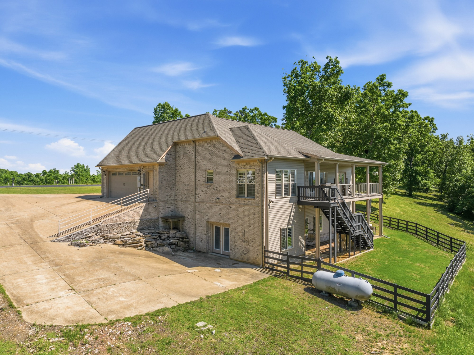 300 Rivers Edge Dr Property Photo 24