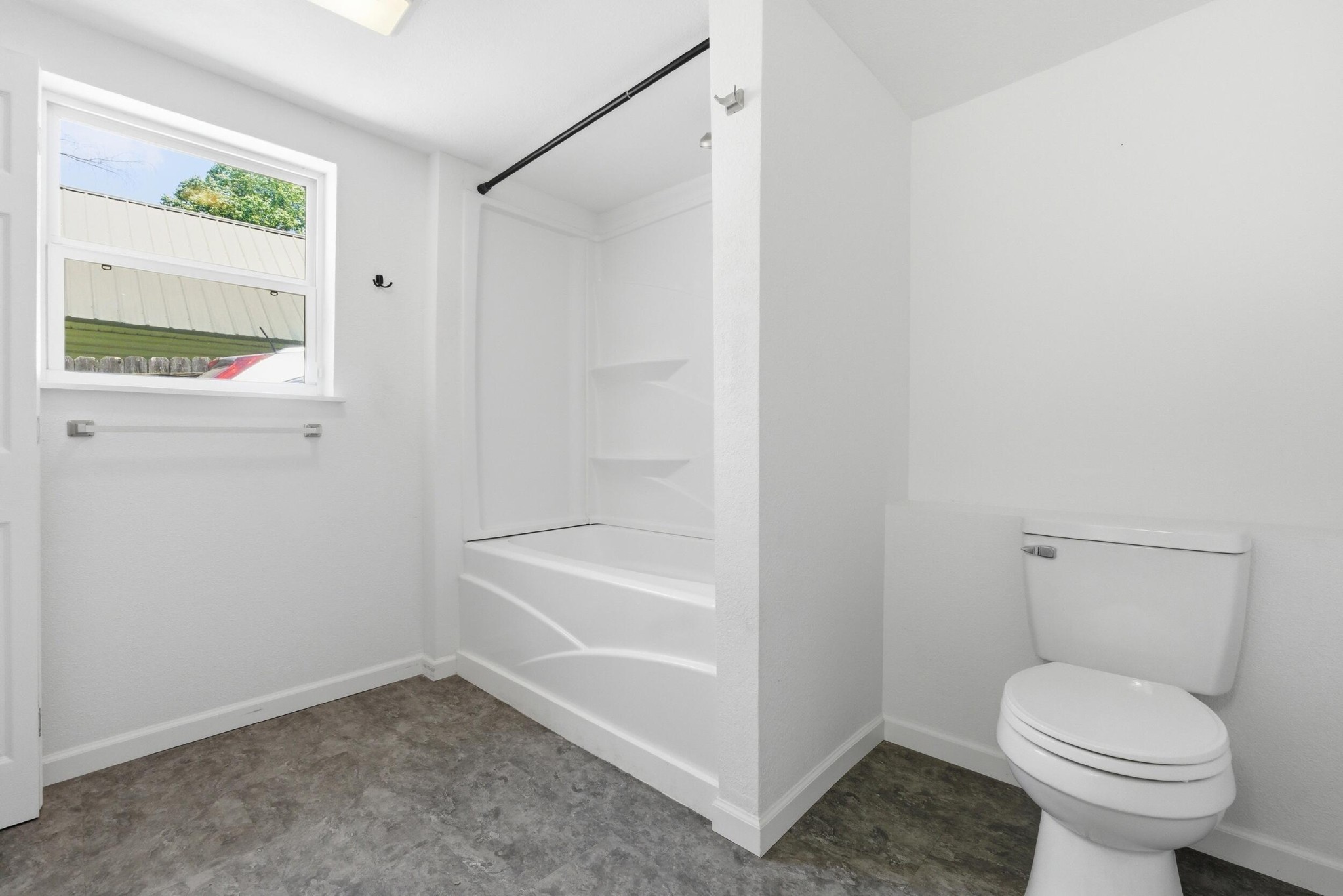 121 Sharp Road Property Photo 10