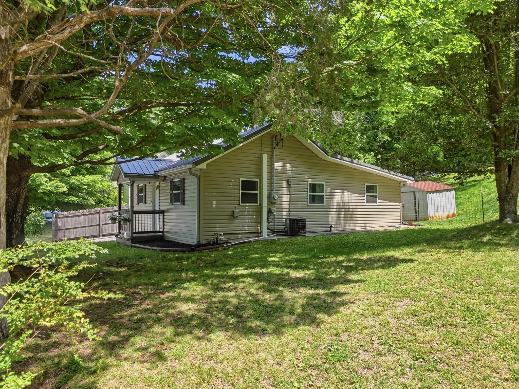 121 Sharp Road Property Photo 15