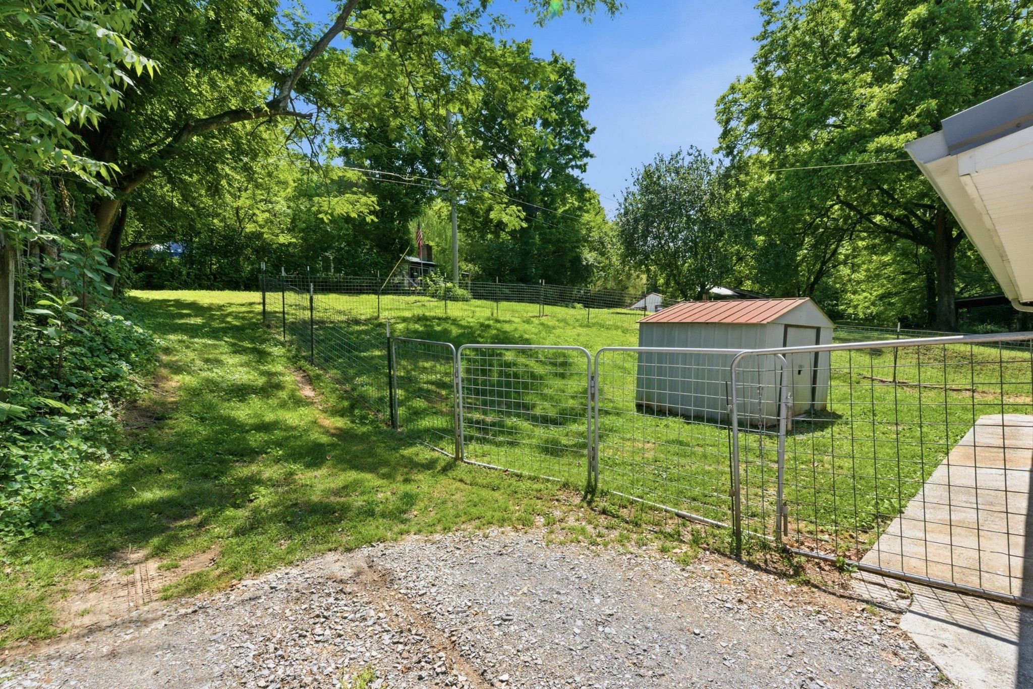 121 Sharp Road Property Photo 18