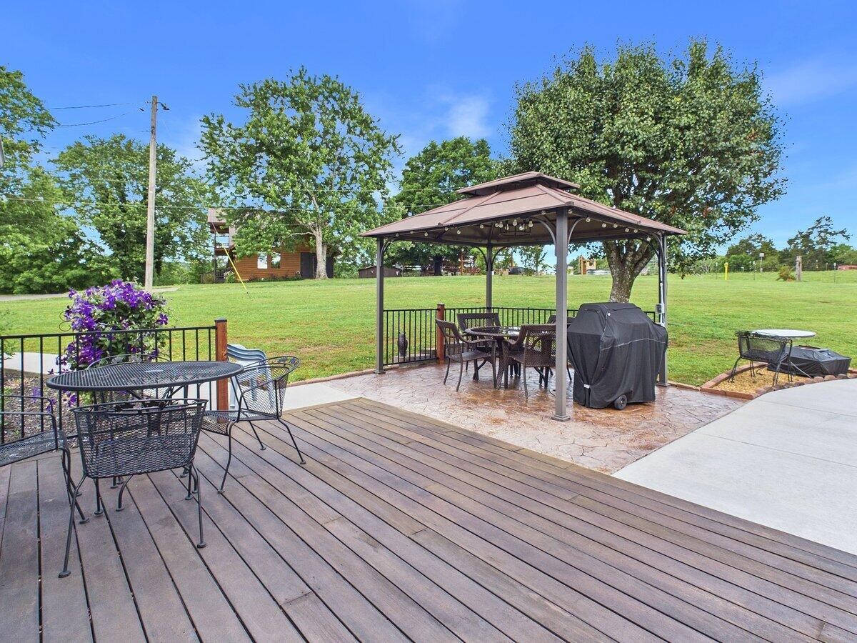 128 County Road 101 Property Photo 2