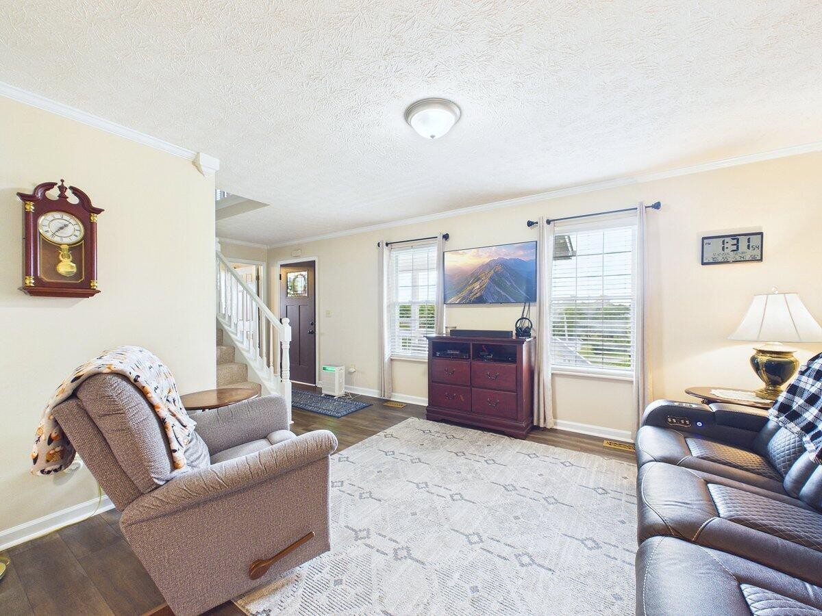 128 County Road 101 Property Photo 16
