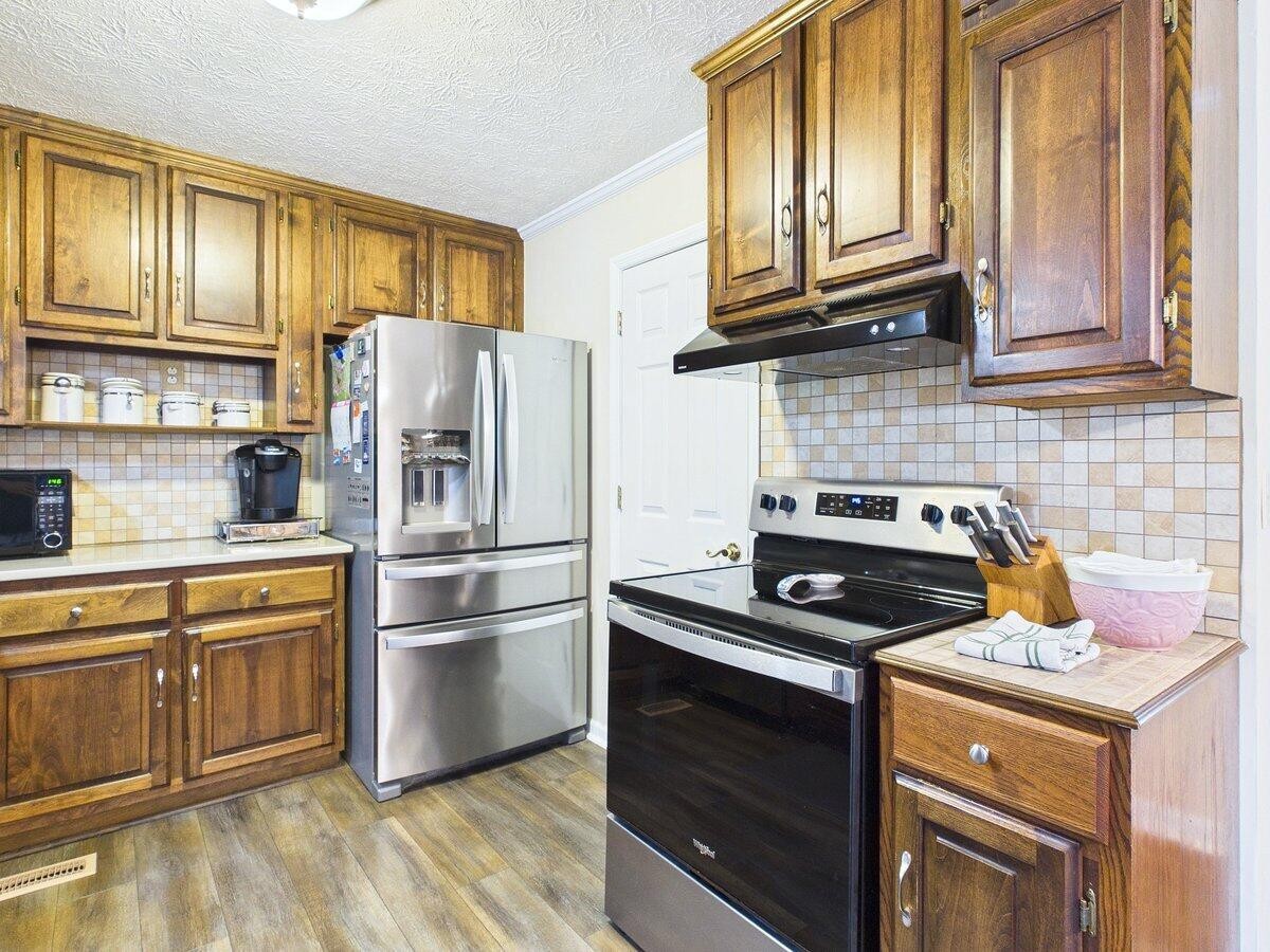 128 County Road 101 Property Photo 19