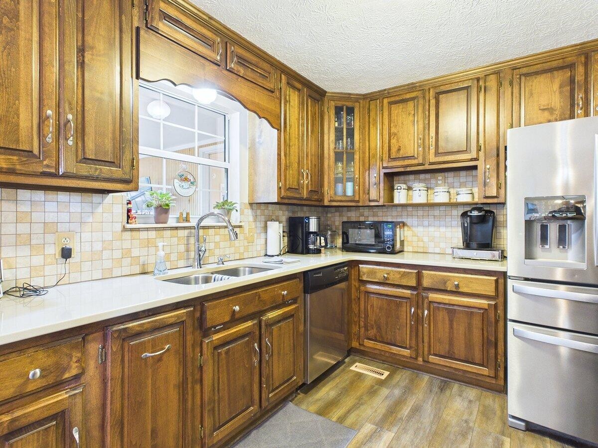 128 County Road 101 Property Photo 20