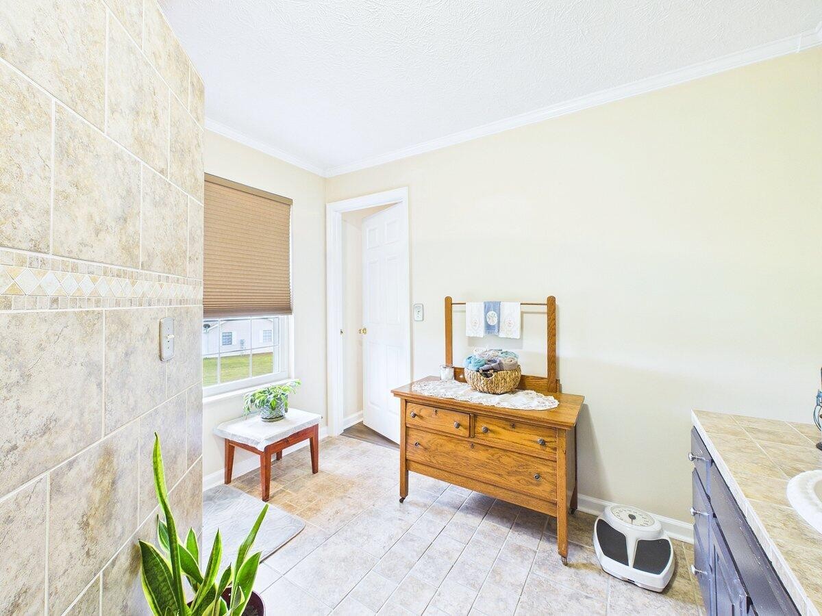 128 County Road 101 Property Photo 27