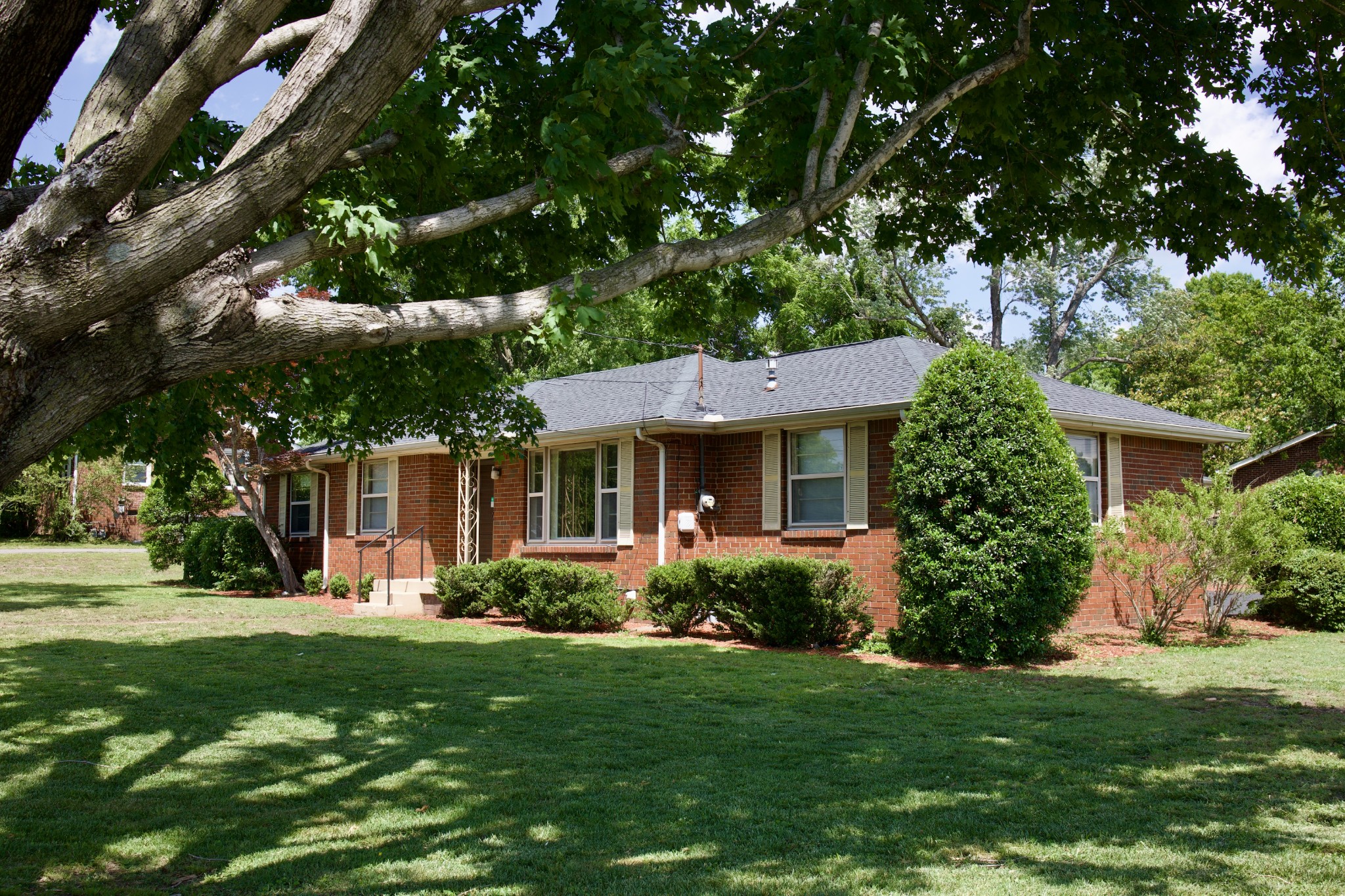 3157 Mcgavock Pike Property Photo 1