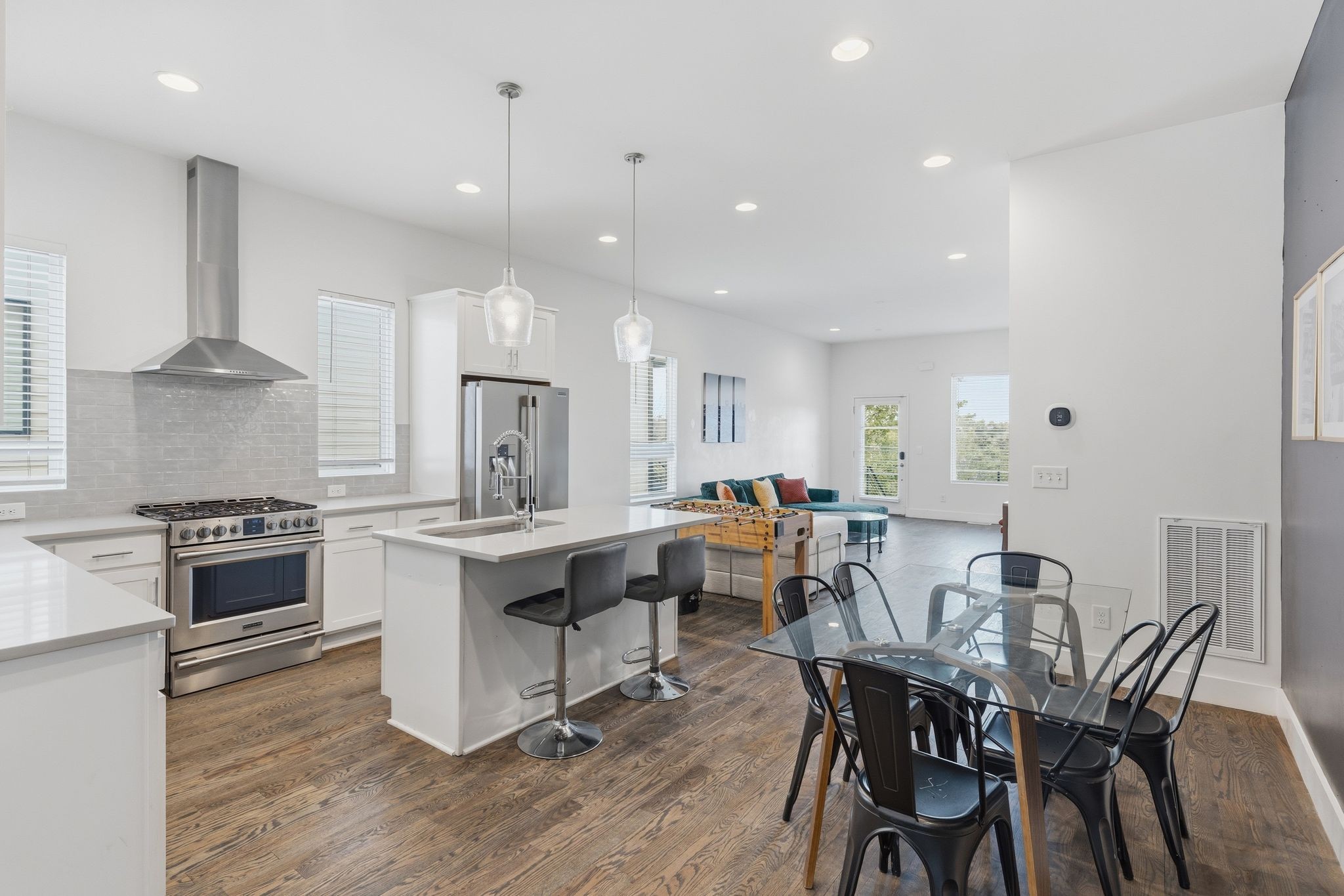 113B Elmhurst Ave