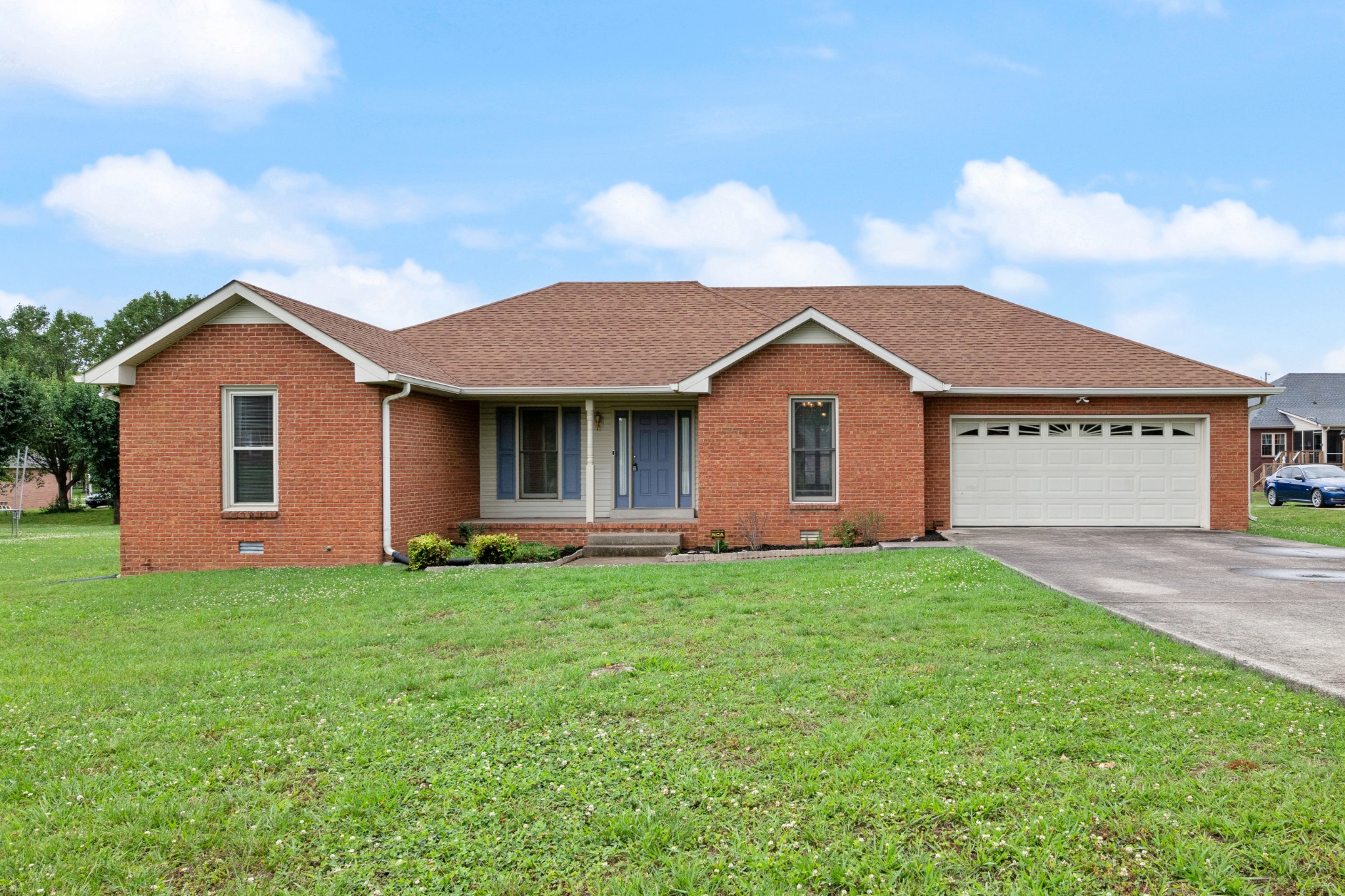 1725 Hollow Oak Dr