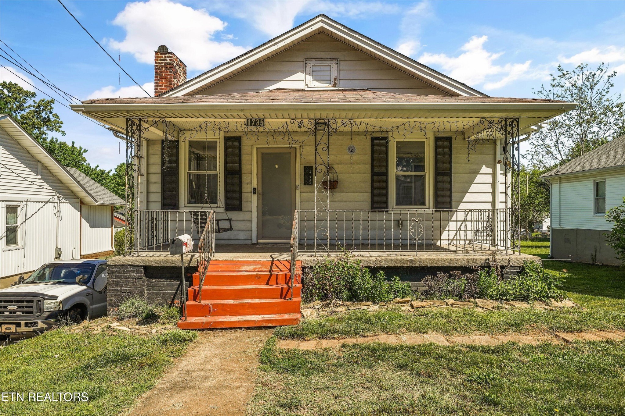 1735 Nickerson Ave